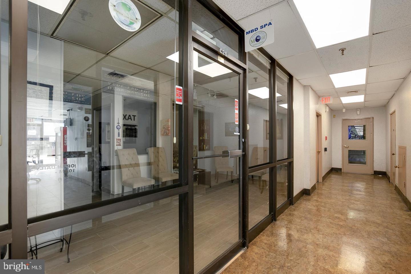 SKYLINE PLAZA - Residential