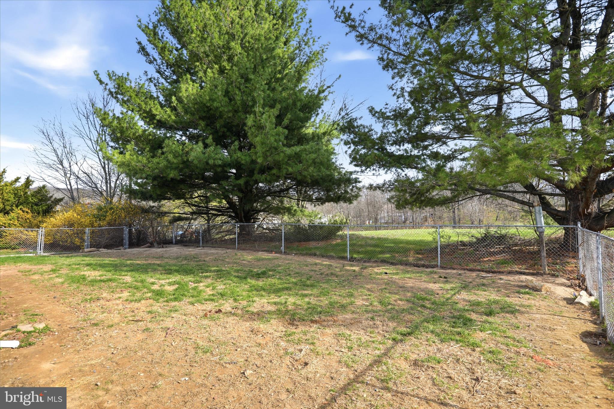 HOY ROAD LOTS - Residential