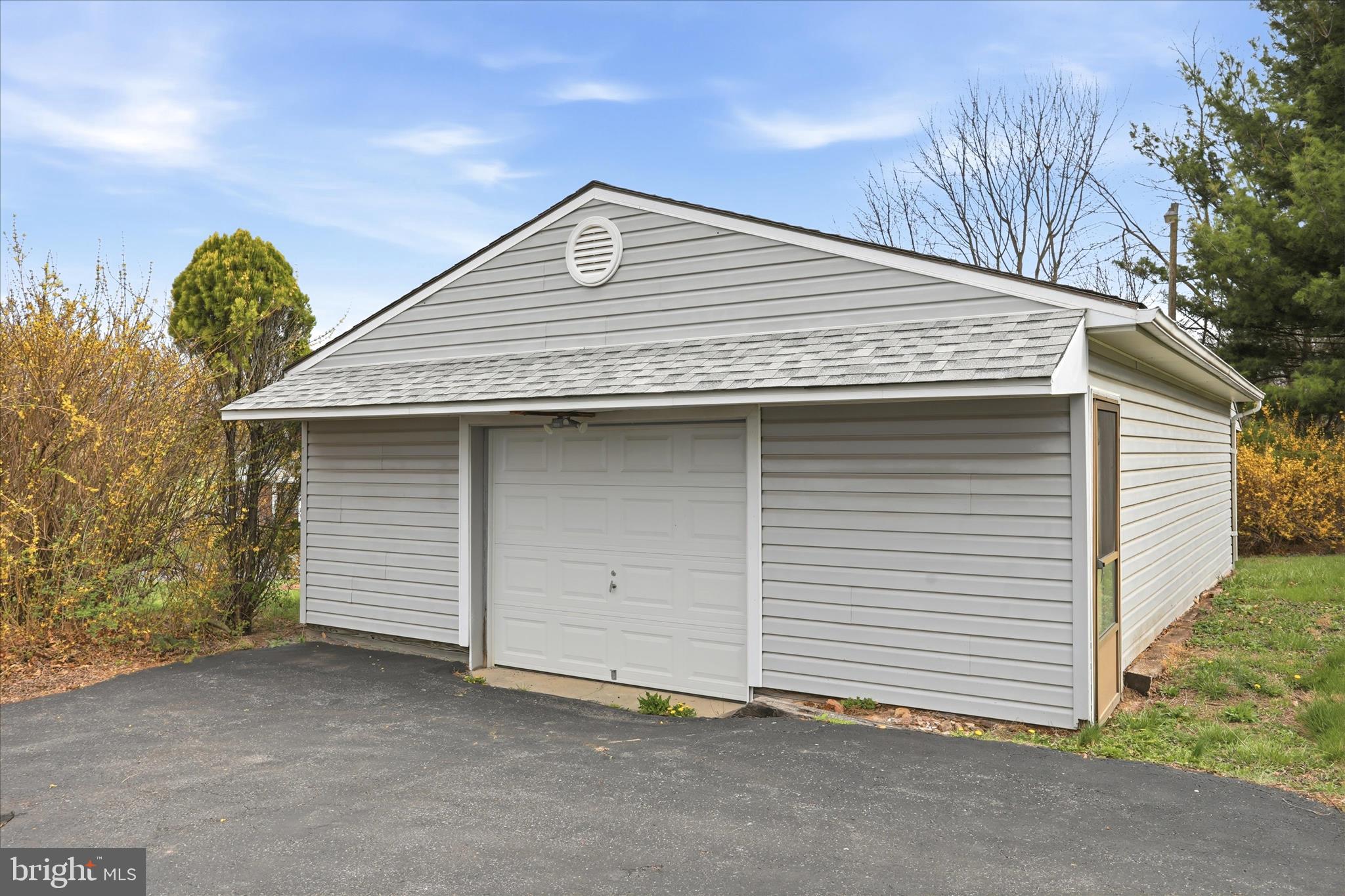 HOY ROAD LOTS - Residential