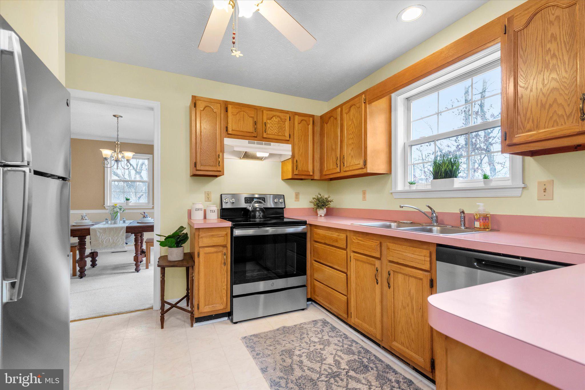 OAK BREEZE - Residential