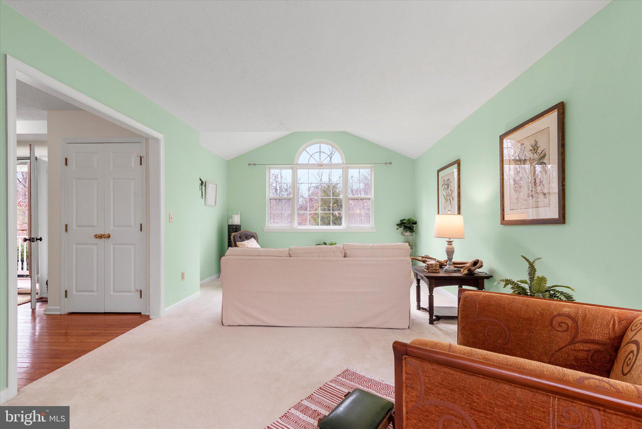 OAK BREEZE - Residential