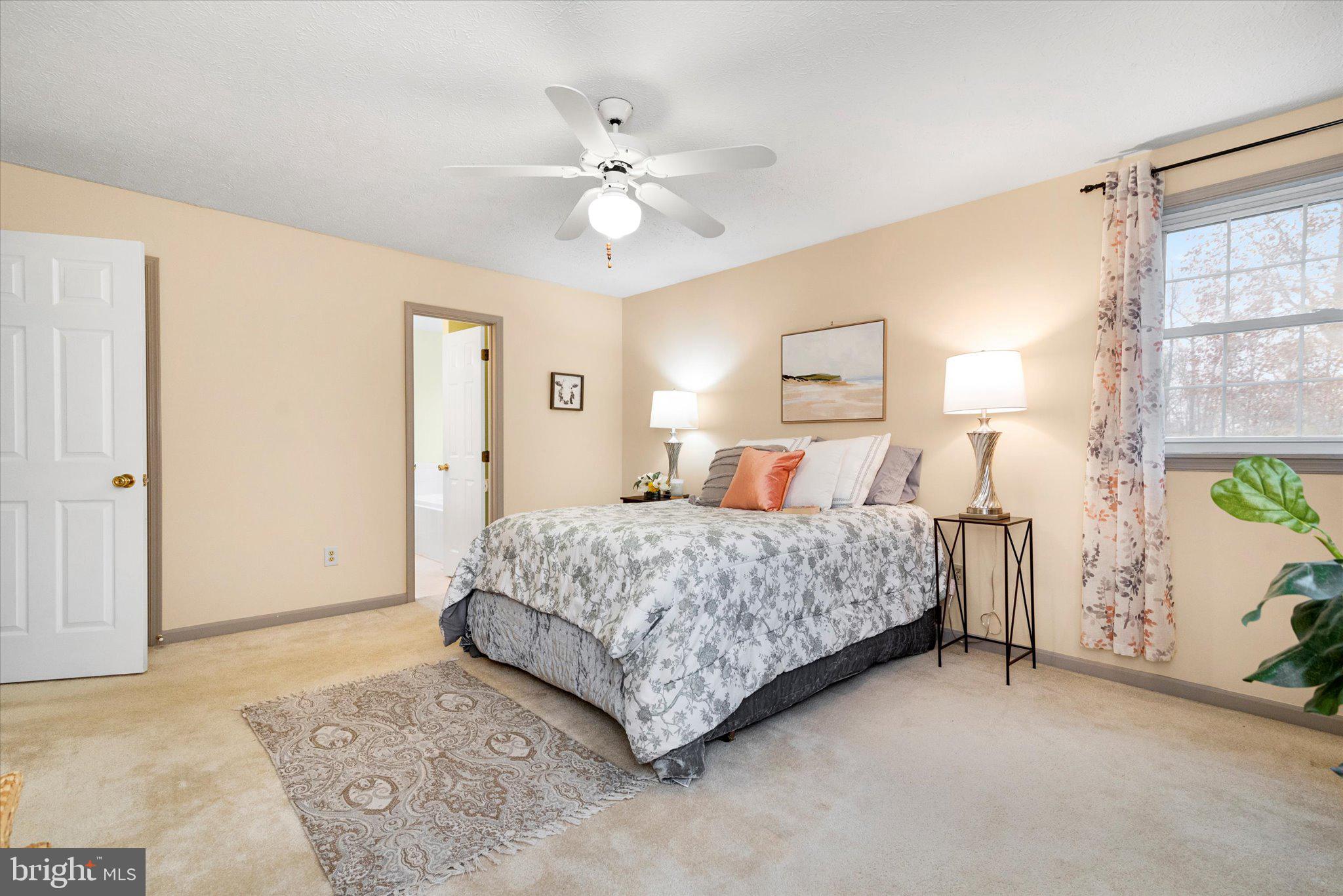 OAK BREEZE - Residential