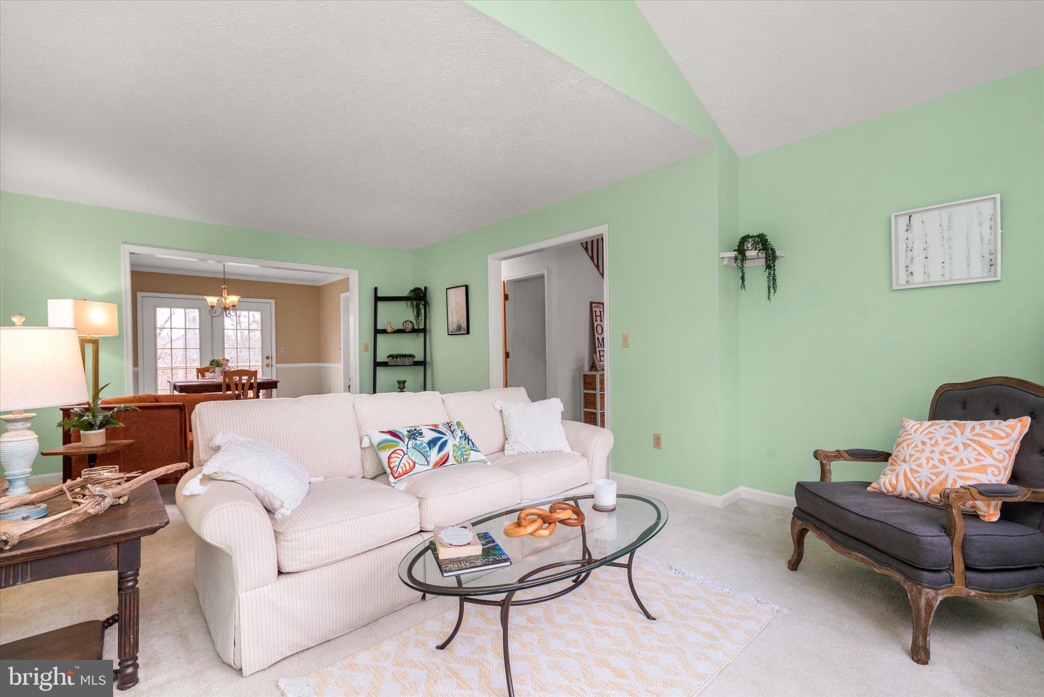 OAK BREEZE - Residential