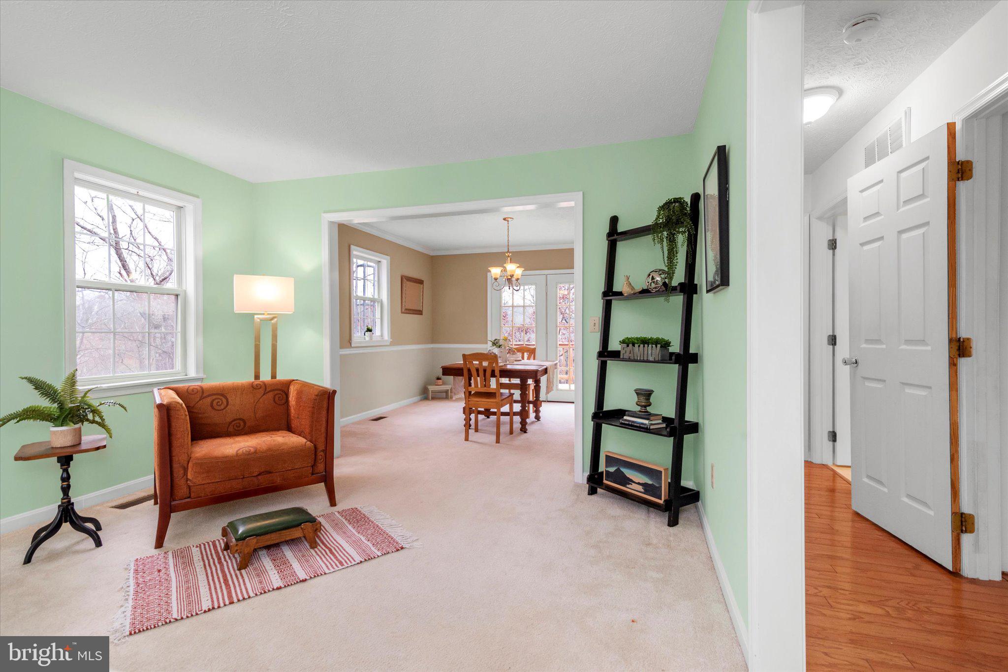 OAK BREEZE - Residential