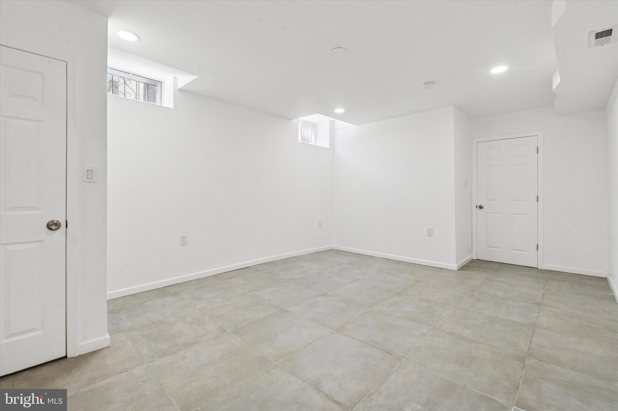 TEMPLE UNIVERSITY - Residential Income