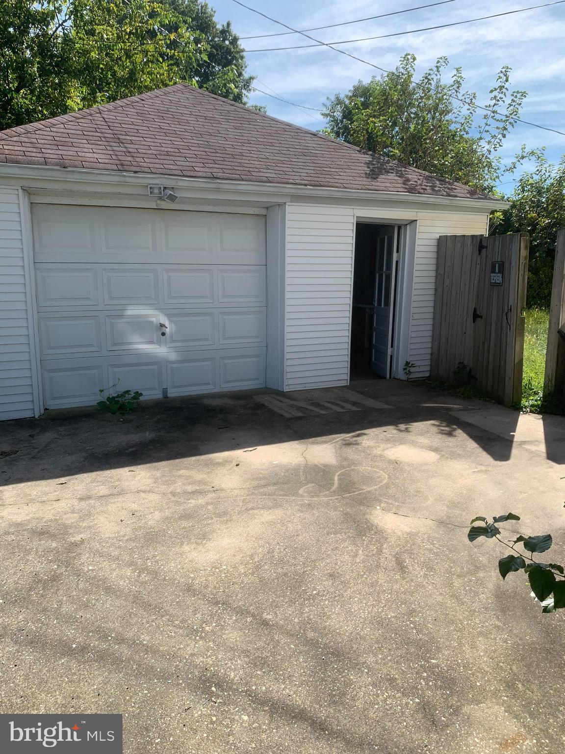 NORWOOD PARK - Residential