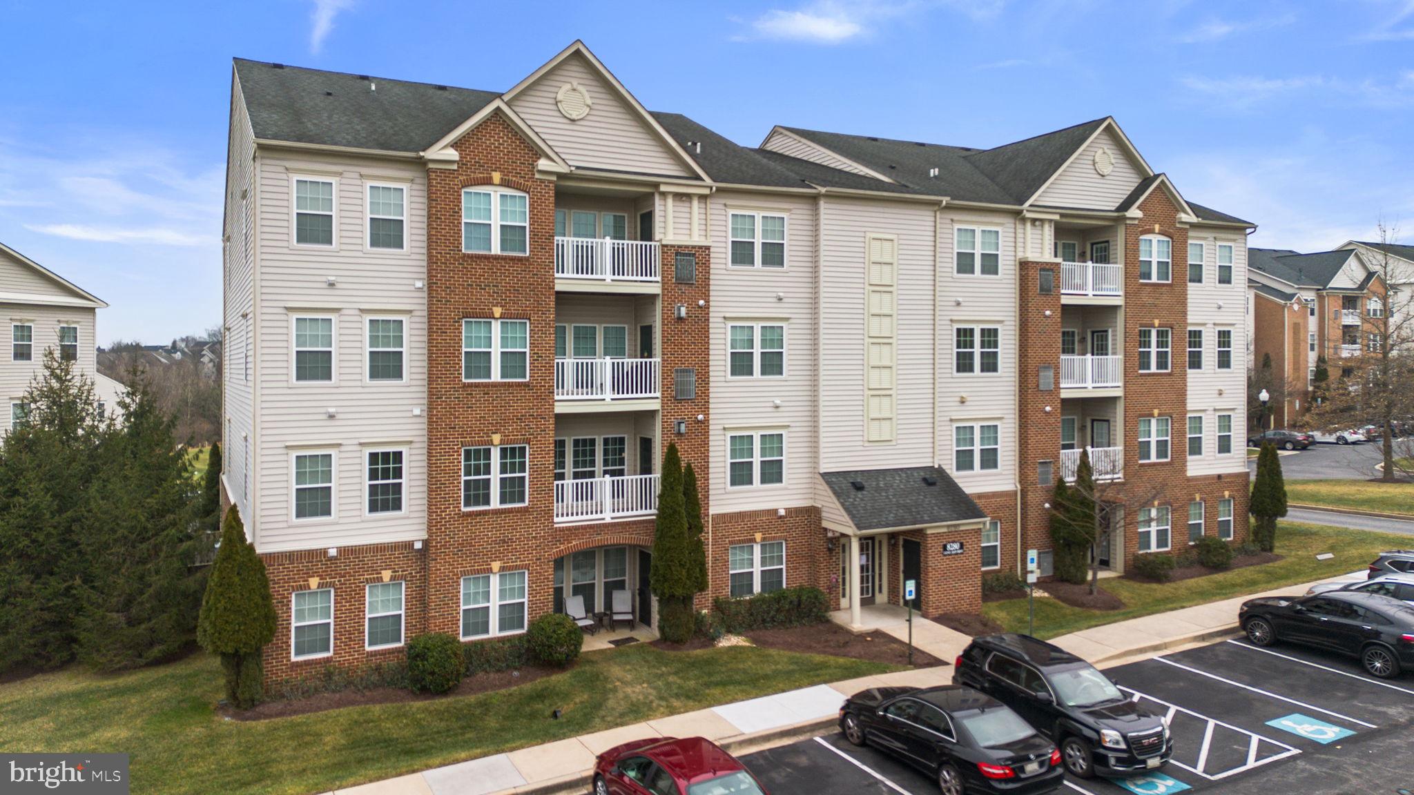 8280 STONE CROP DRIVE M