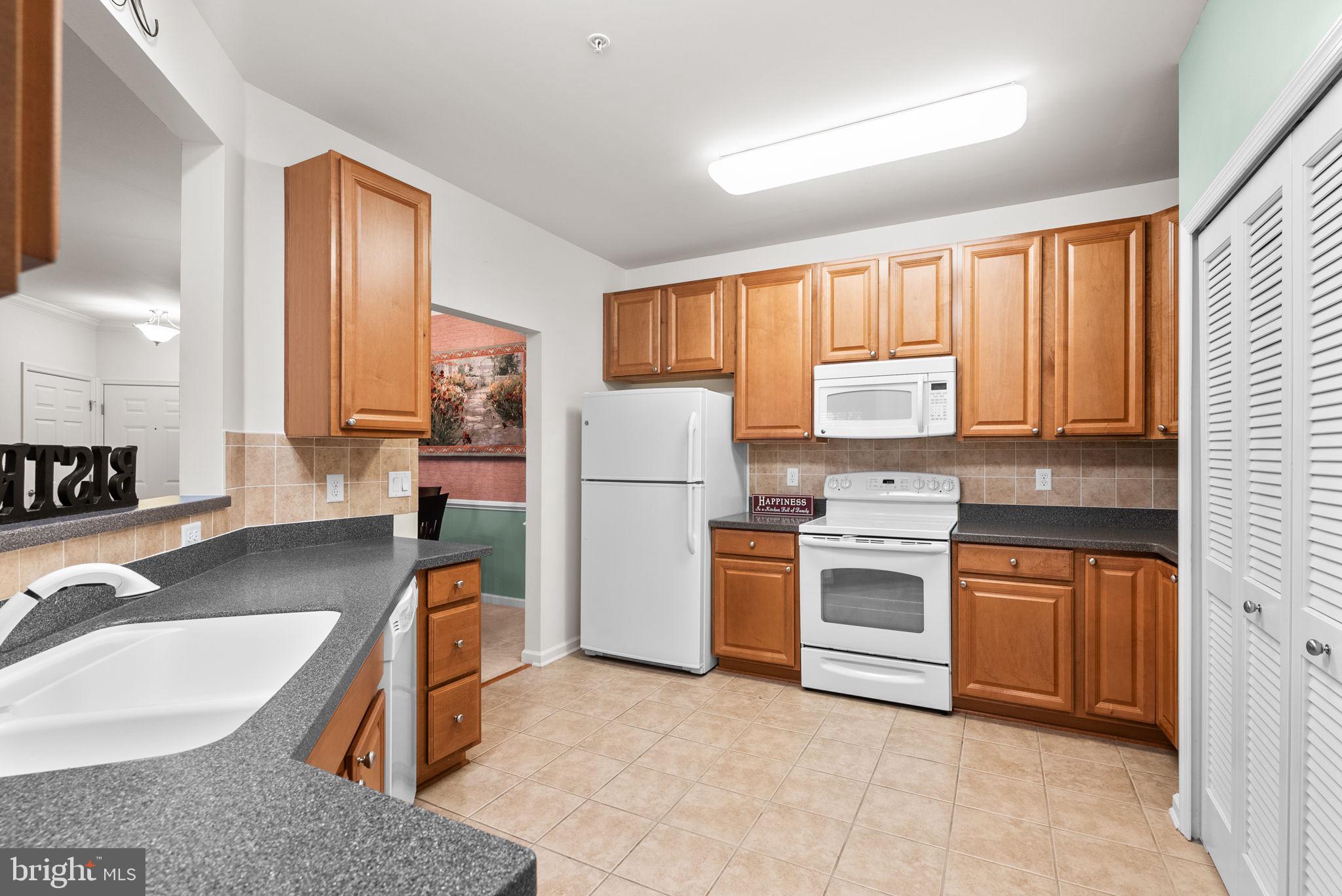 LEGACY AT VILLAGE CREST - Residential