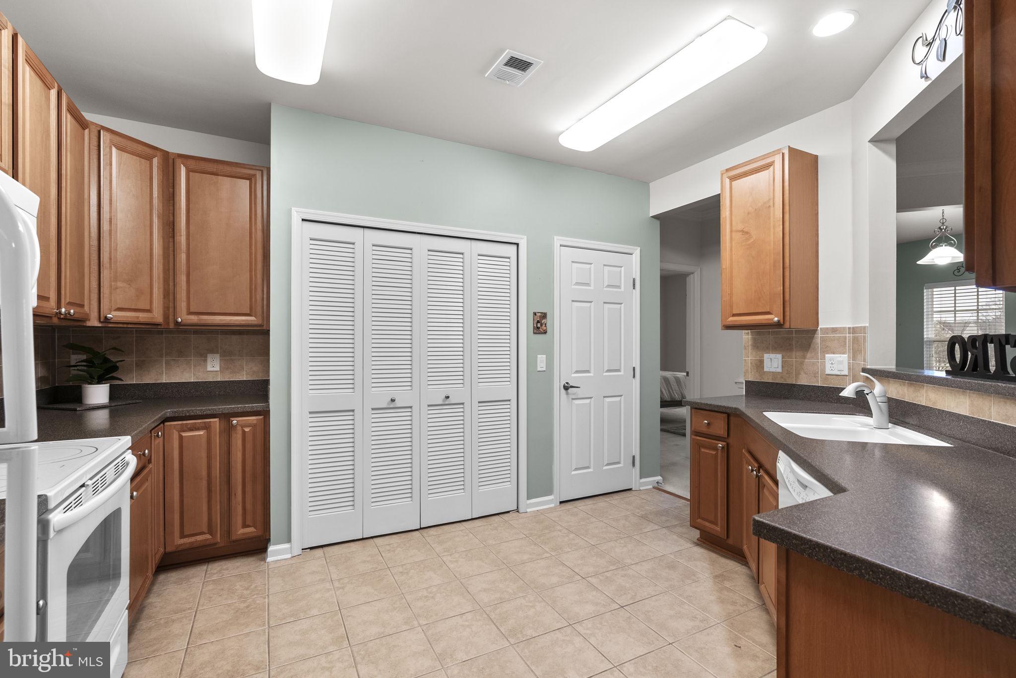 LEGACY AT VILLAGE CREST - Residential