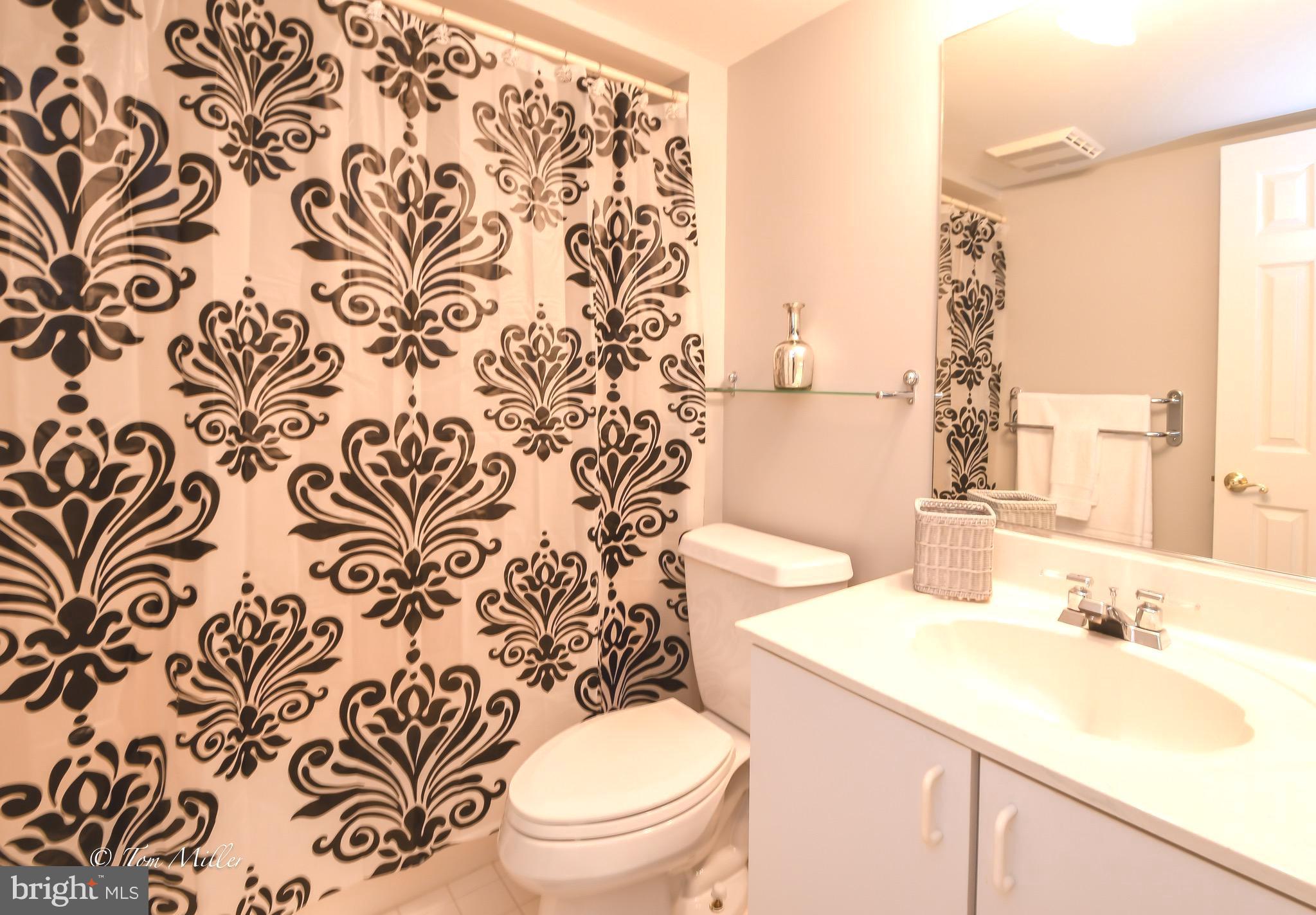 SUNSET KNOLL - Residential