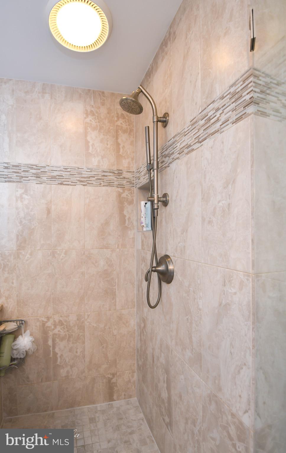 SUNSET KNOLL - Residential