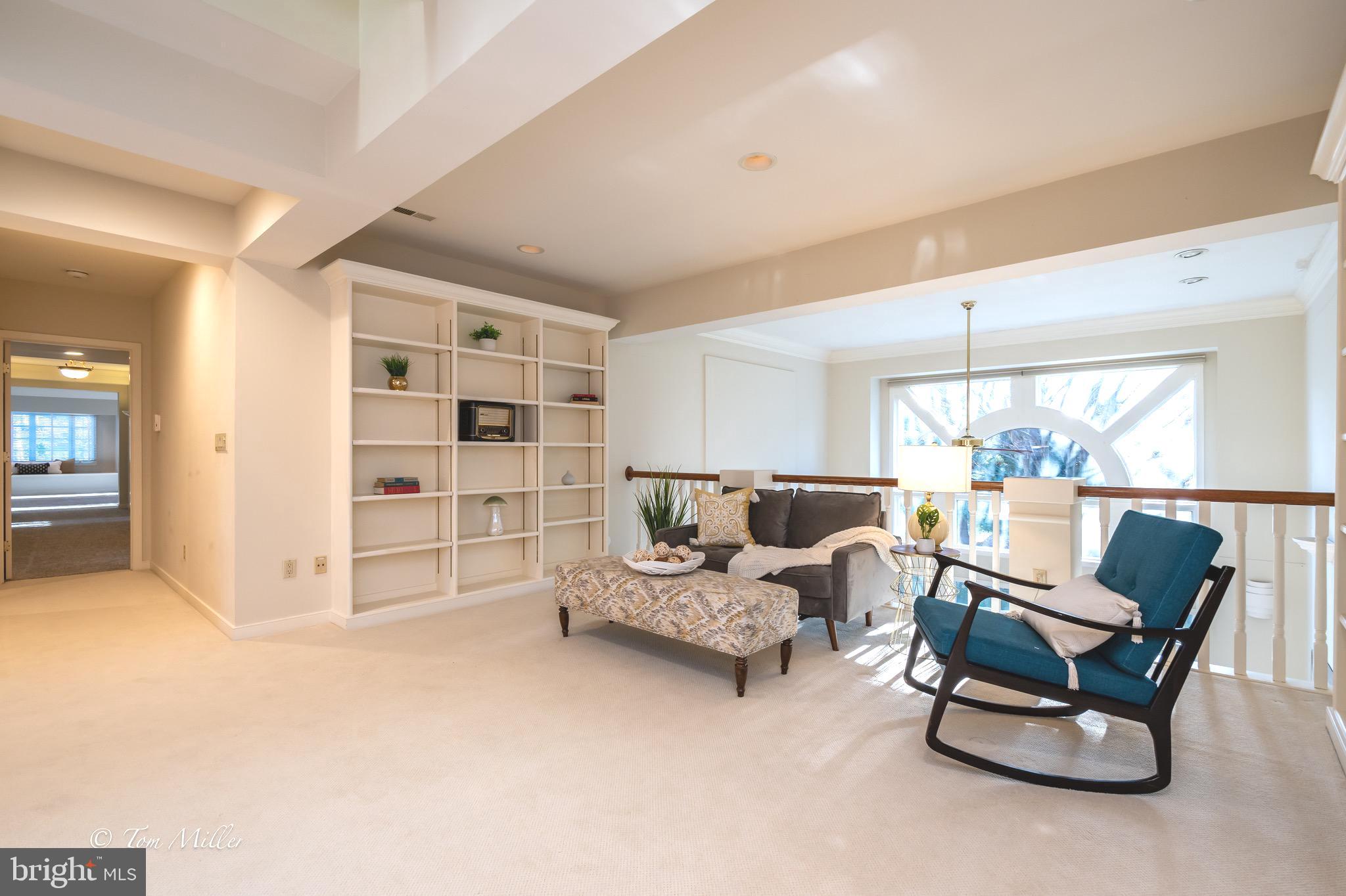 SUNSET KNOLL - Residential