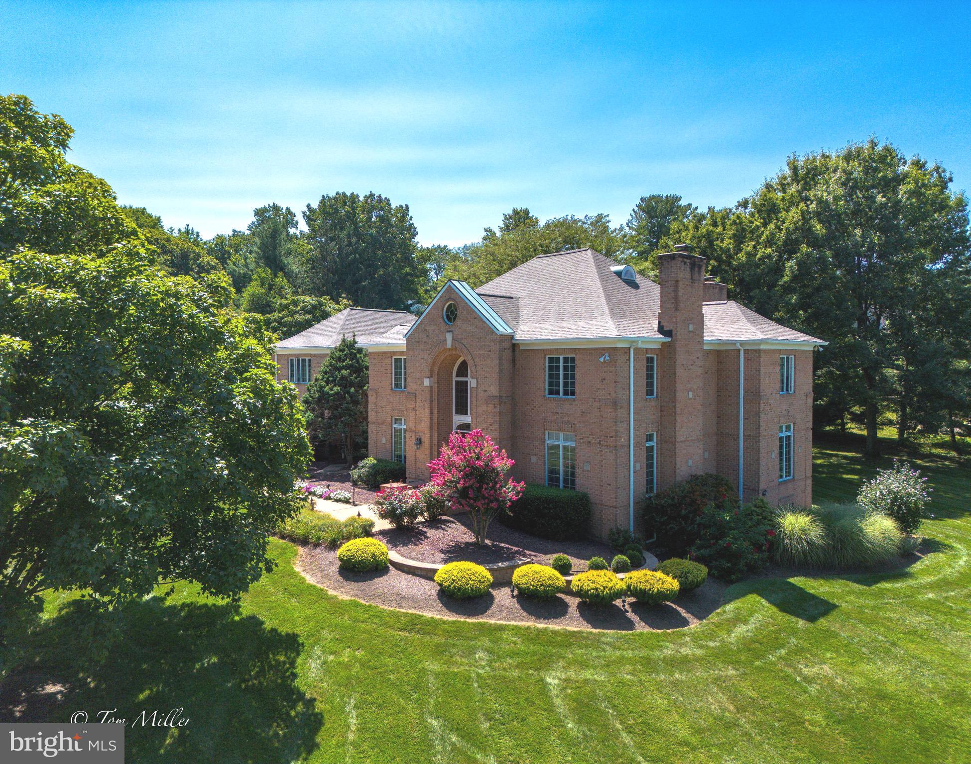 SUNSET KNOLL - Residential