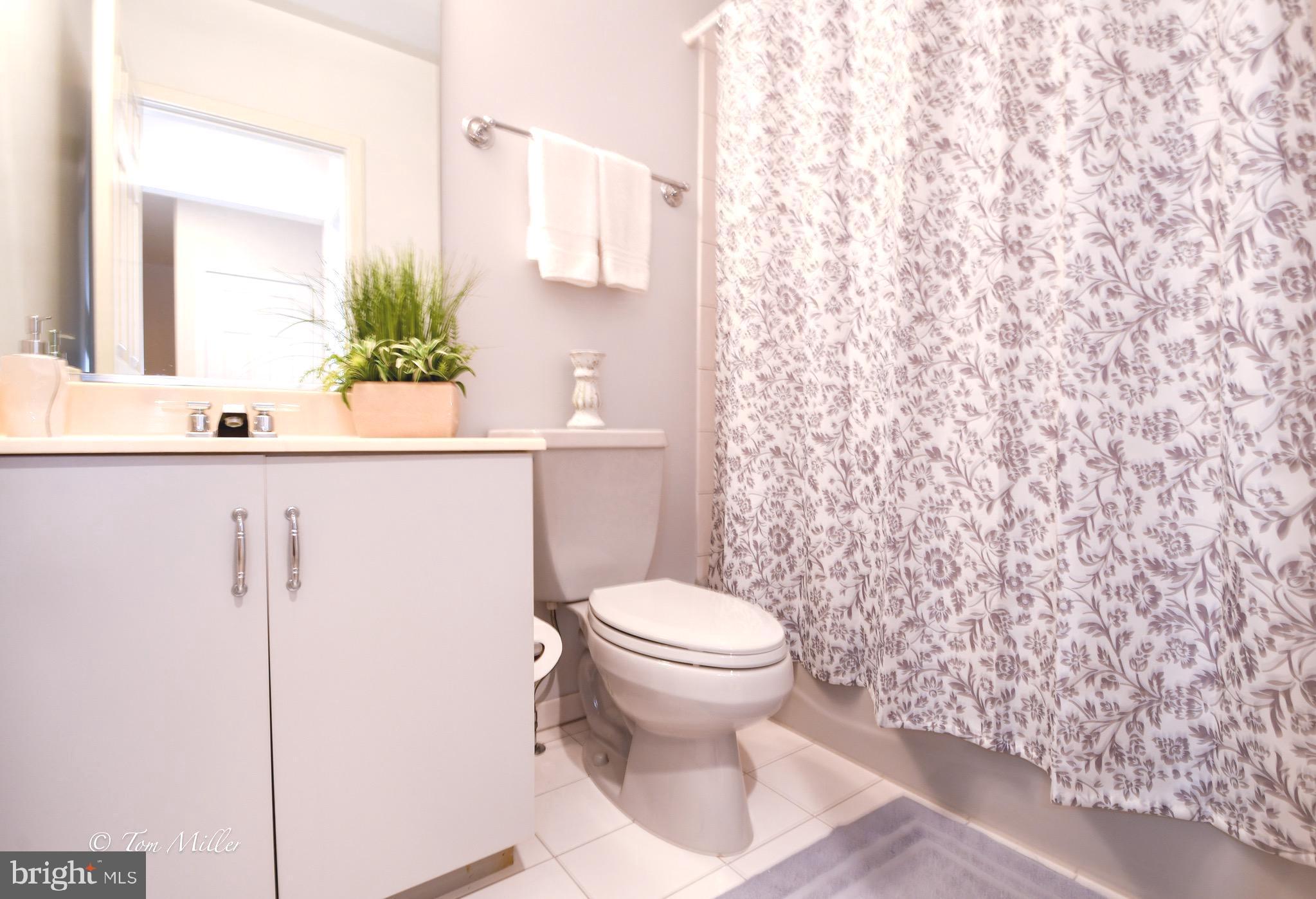 SUNSET KNOLL - Residential