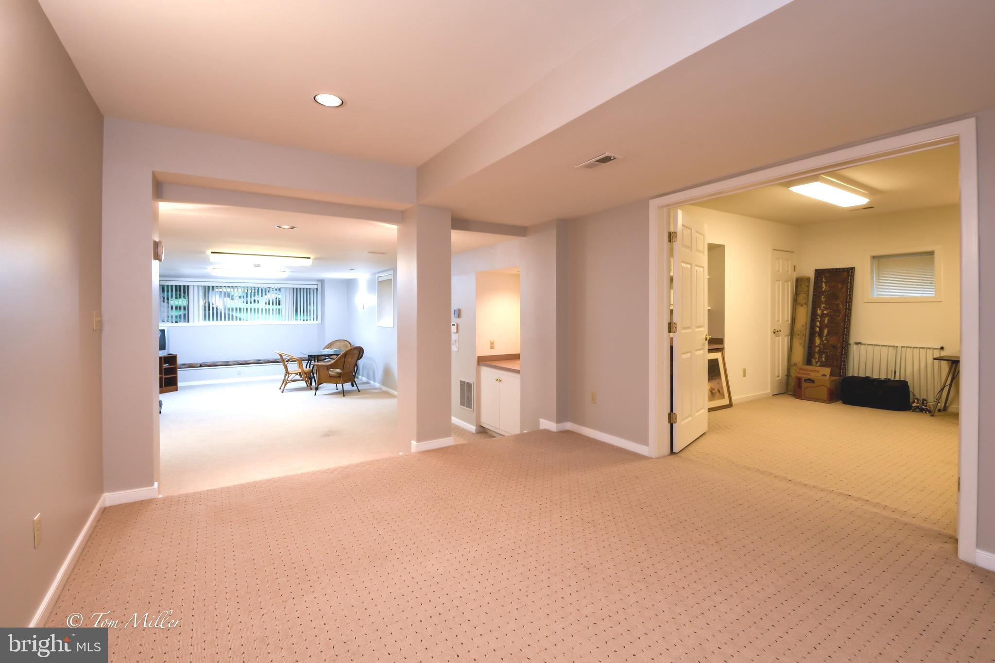 SUNSET KNOLL - Residential