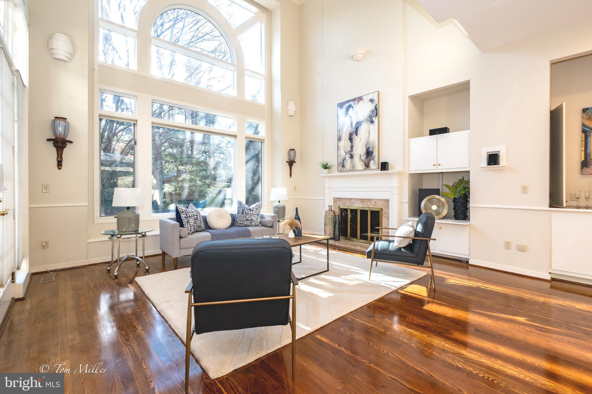 SUNSET KNOLL - Residential