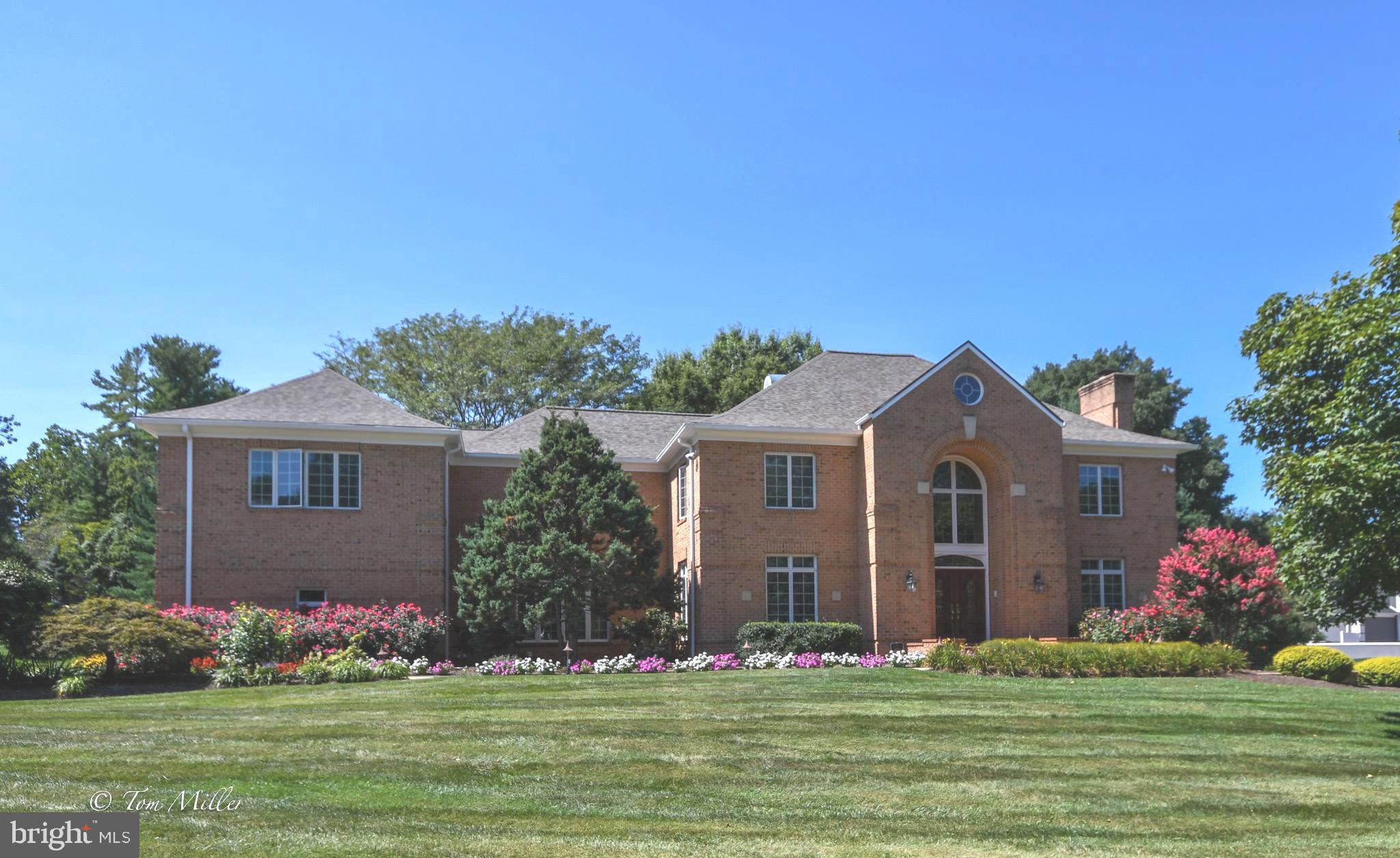 SUNSET KNOLL - Residential