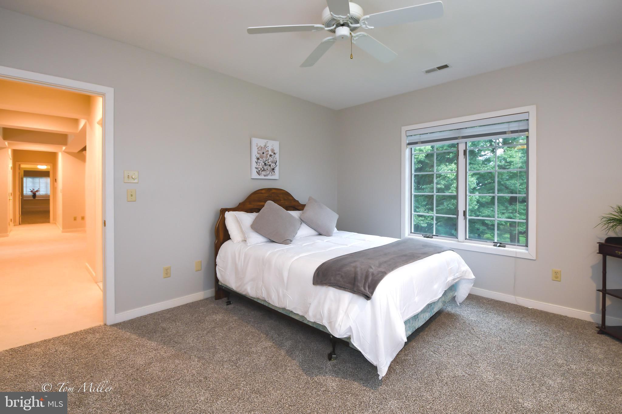 SUNSET KNOLL - Residential