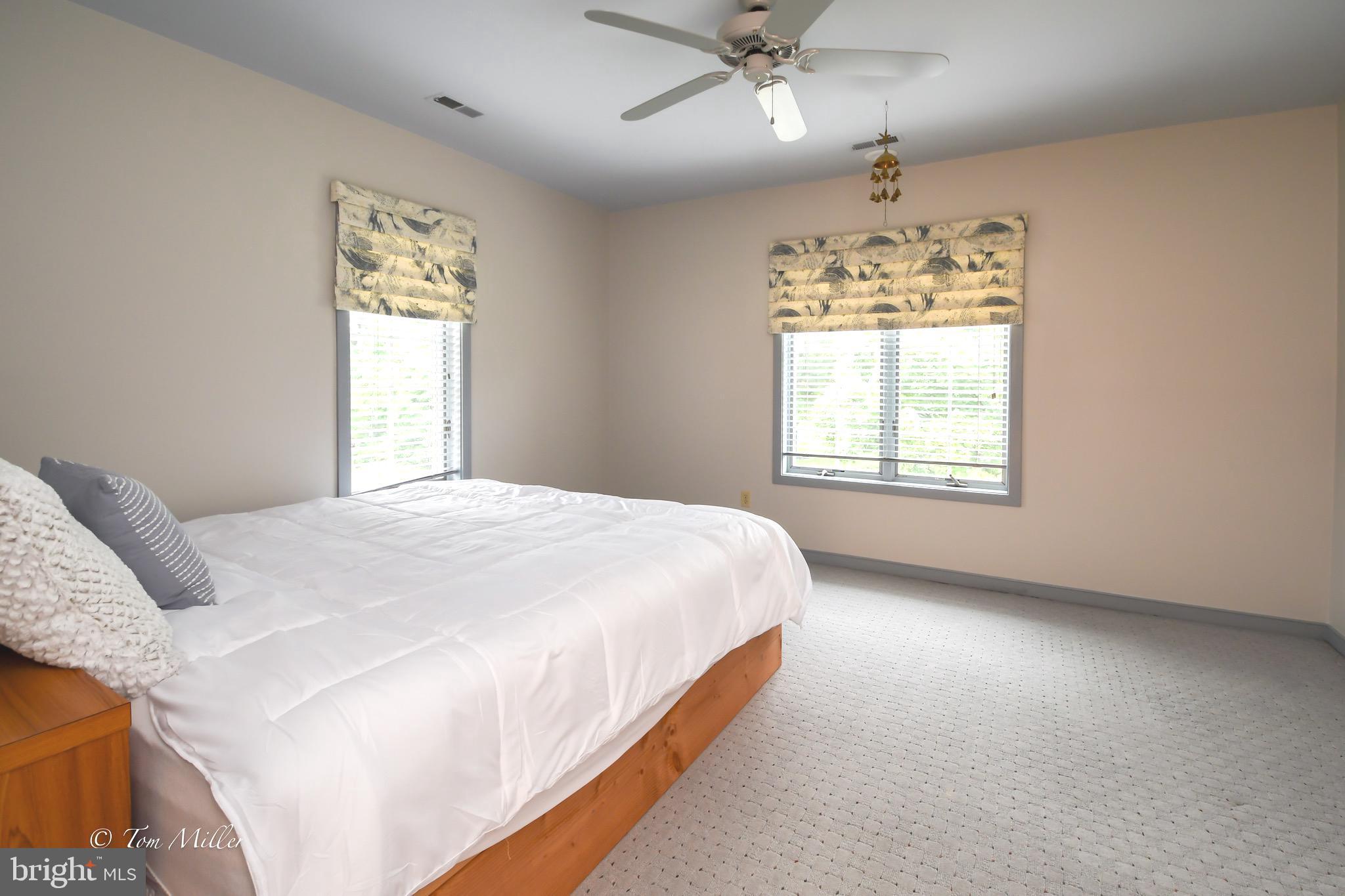 SUNSET KNOLL - Residential