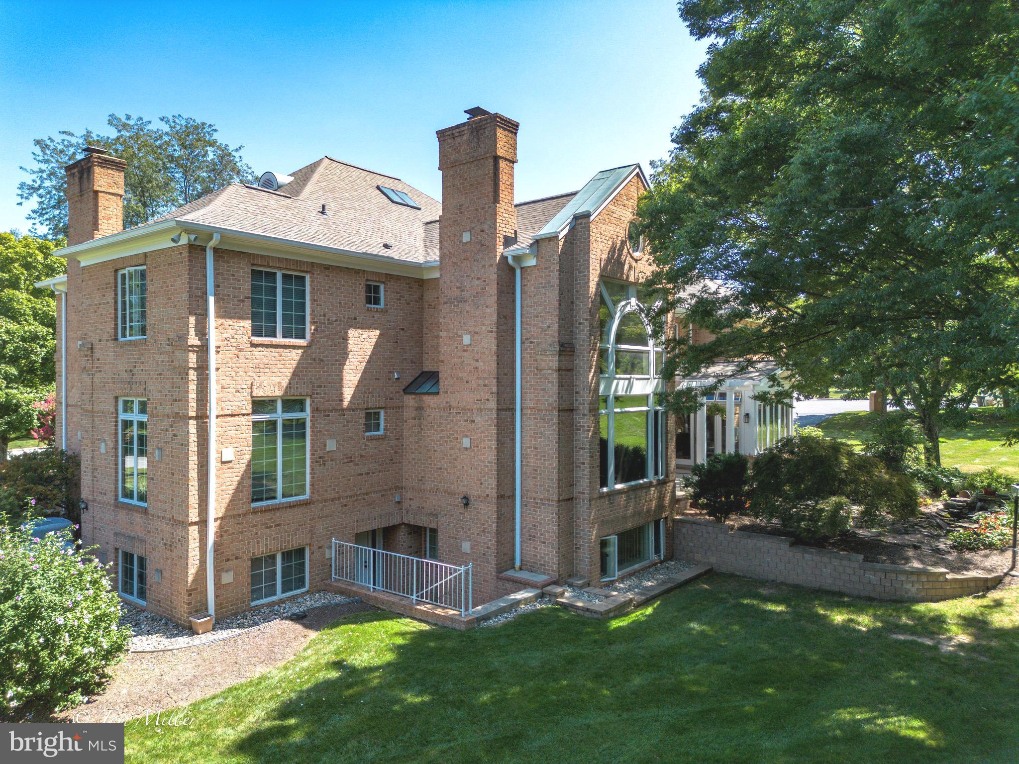 SUNSET KNOLL - Residential