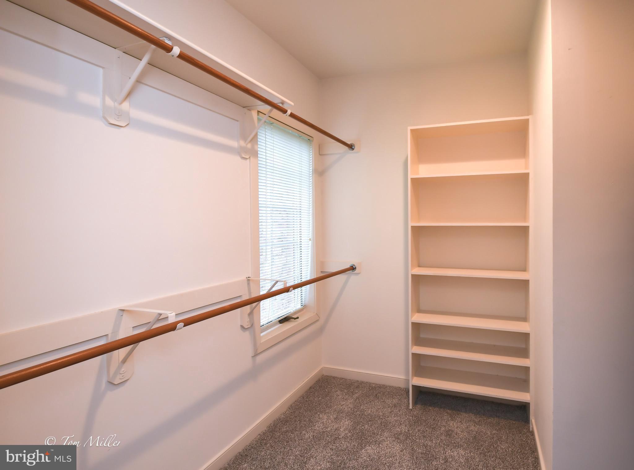 SUNSET KNOLL - Residential