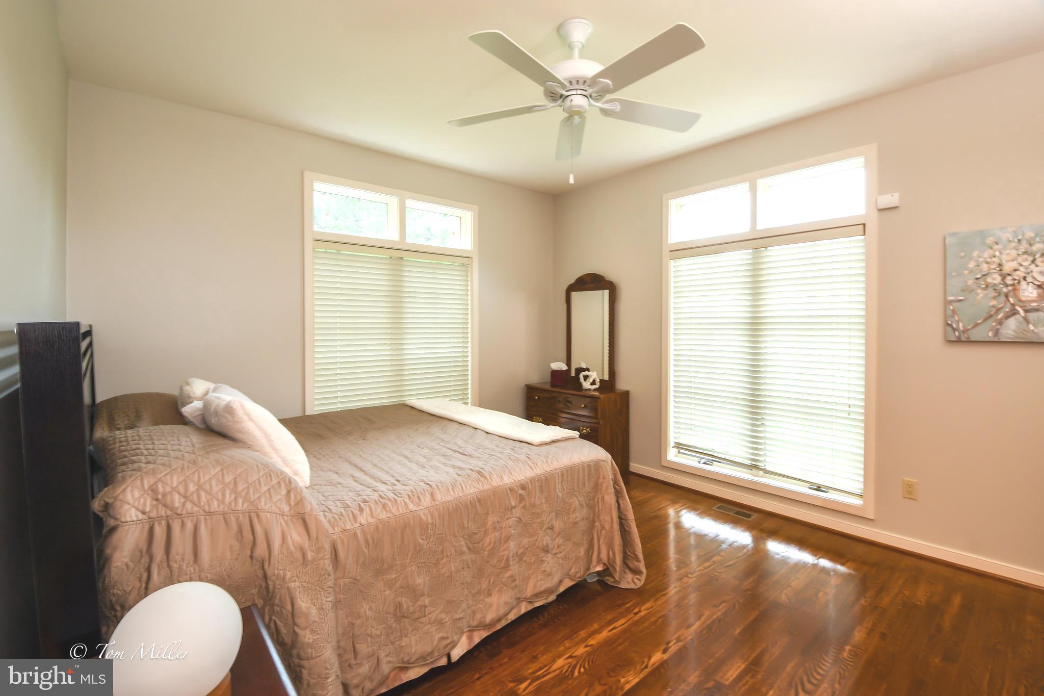 SUNSET KNOLL - Residential