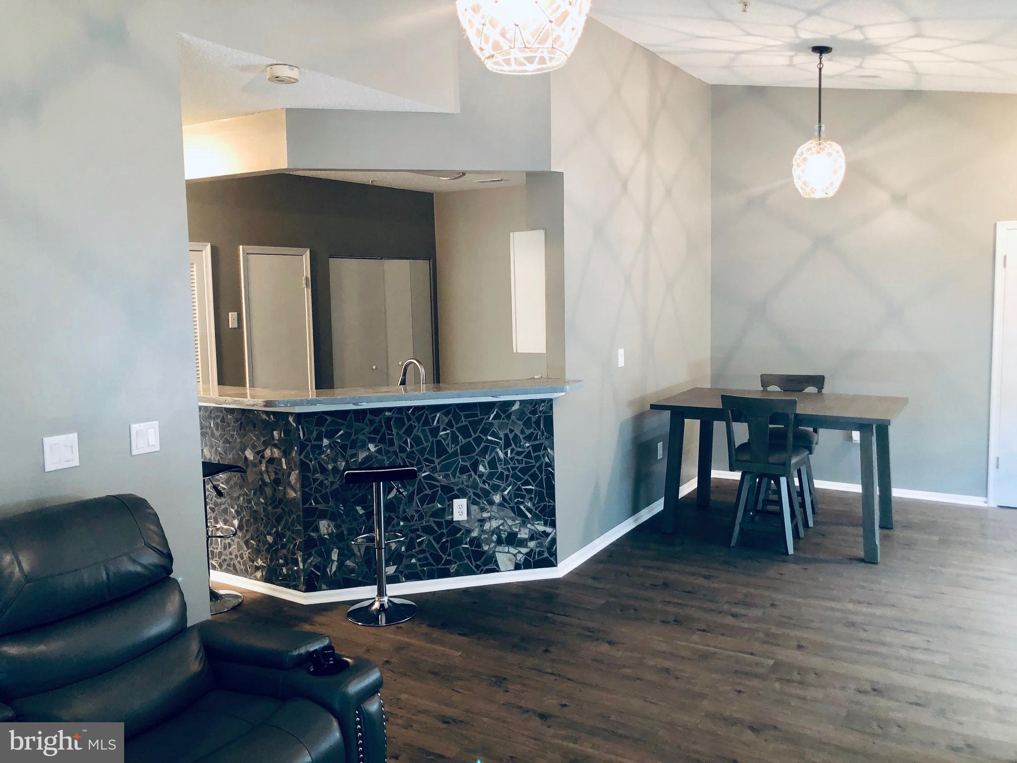 BRISTOL PARK - Residential