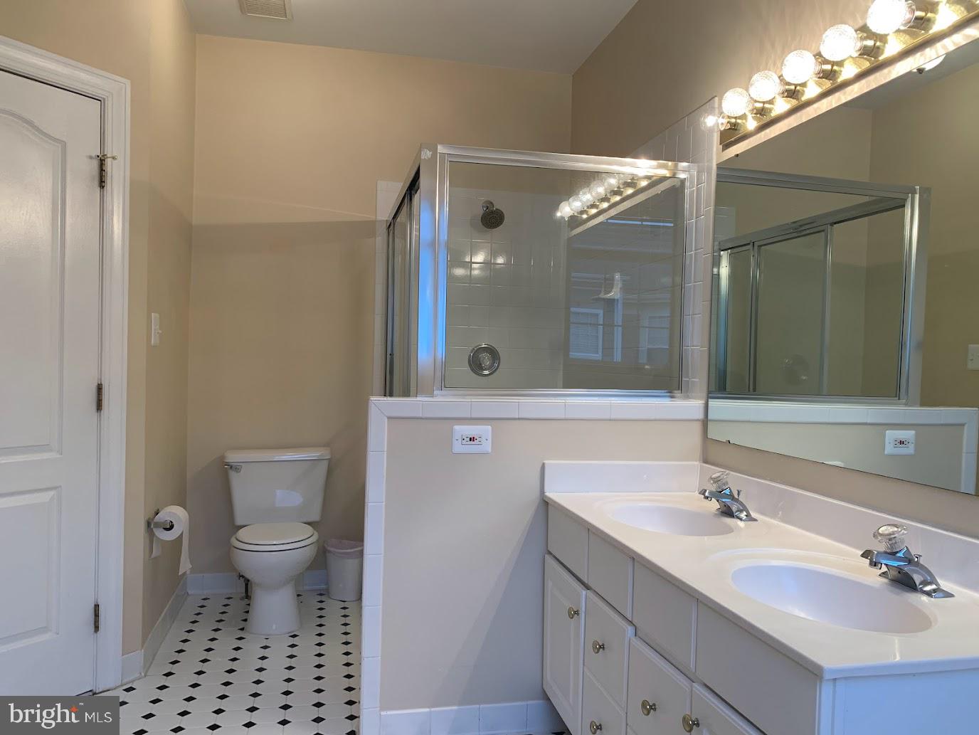 BELMONT BAY - Residential Lease