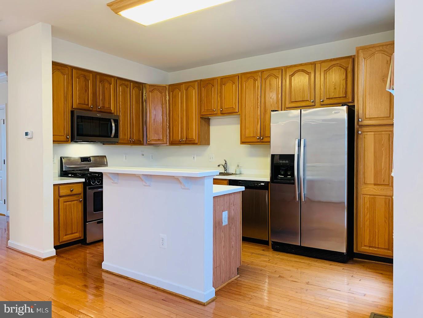 BELMONT BAY - Residential Lease