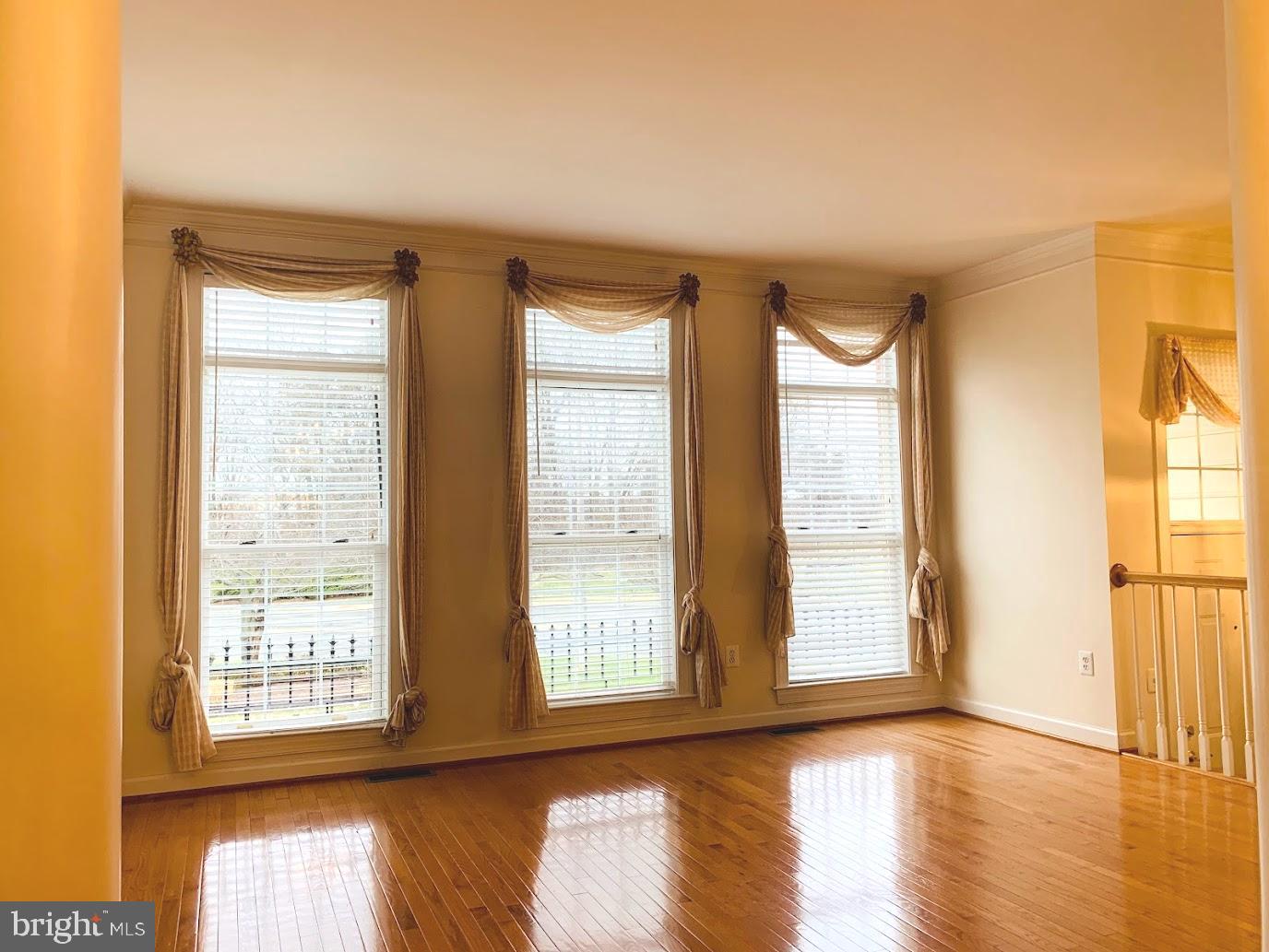 BELMONT BAY - Residential Lease