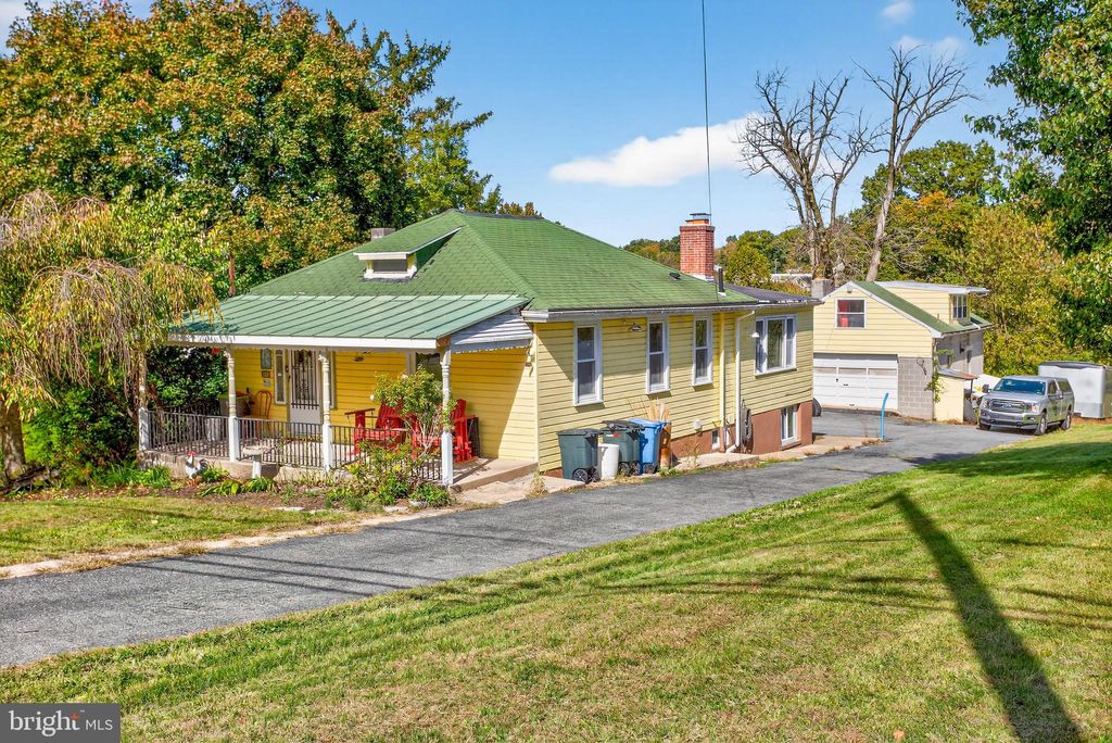 Photo of 1415 Mount Laurel Road, TEMPLE, PA 19560 (MLS # PABK2064304)