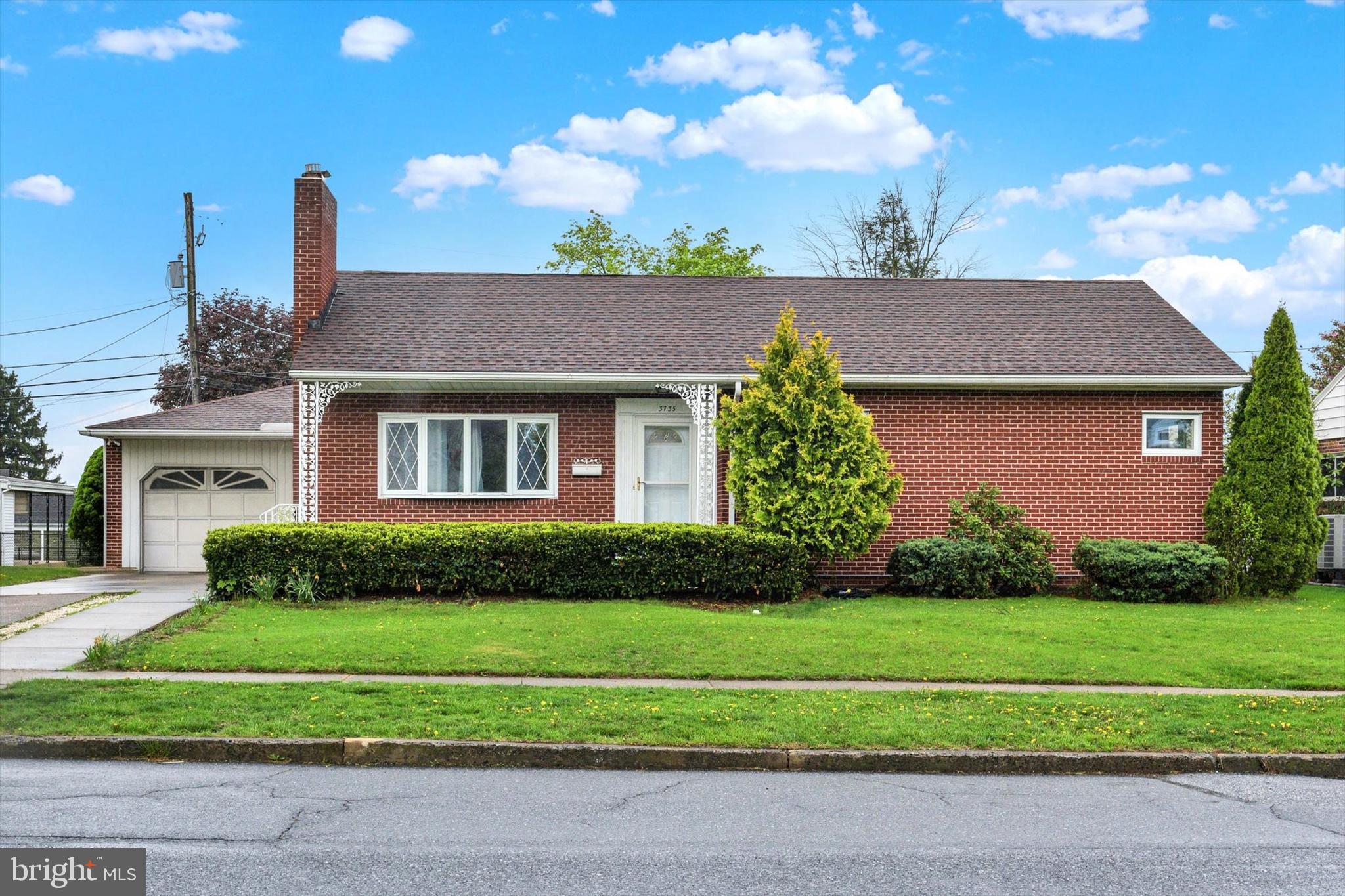 LENKER MANOR - Residential