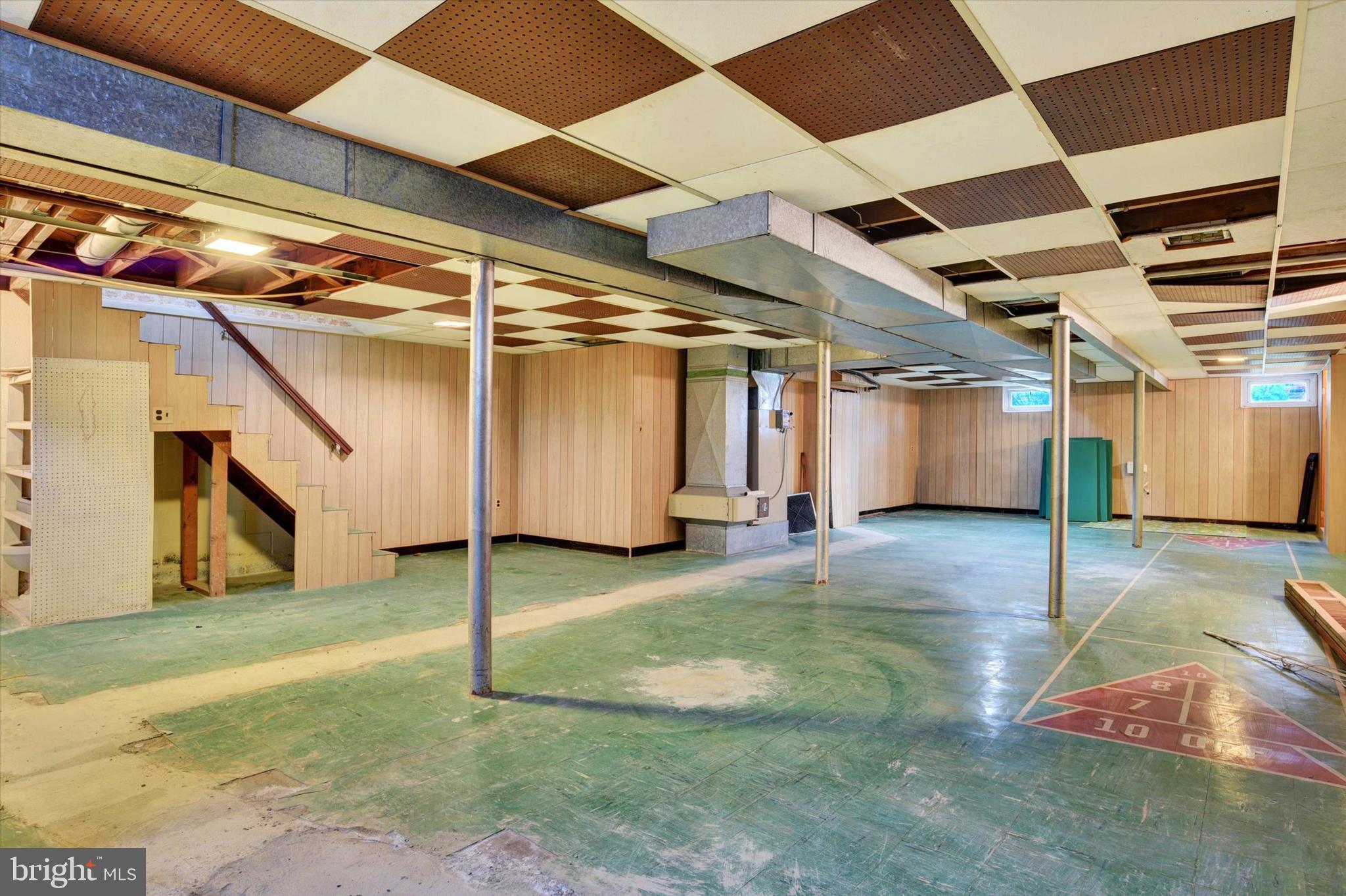 LENKER MANOR - Residential