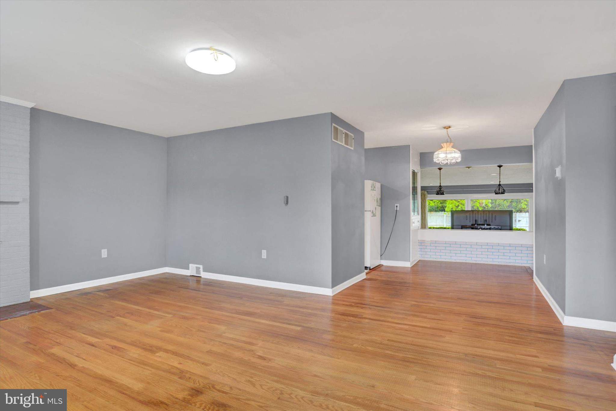 LENKER MANOR - Residential