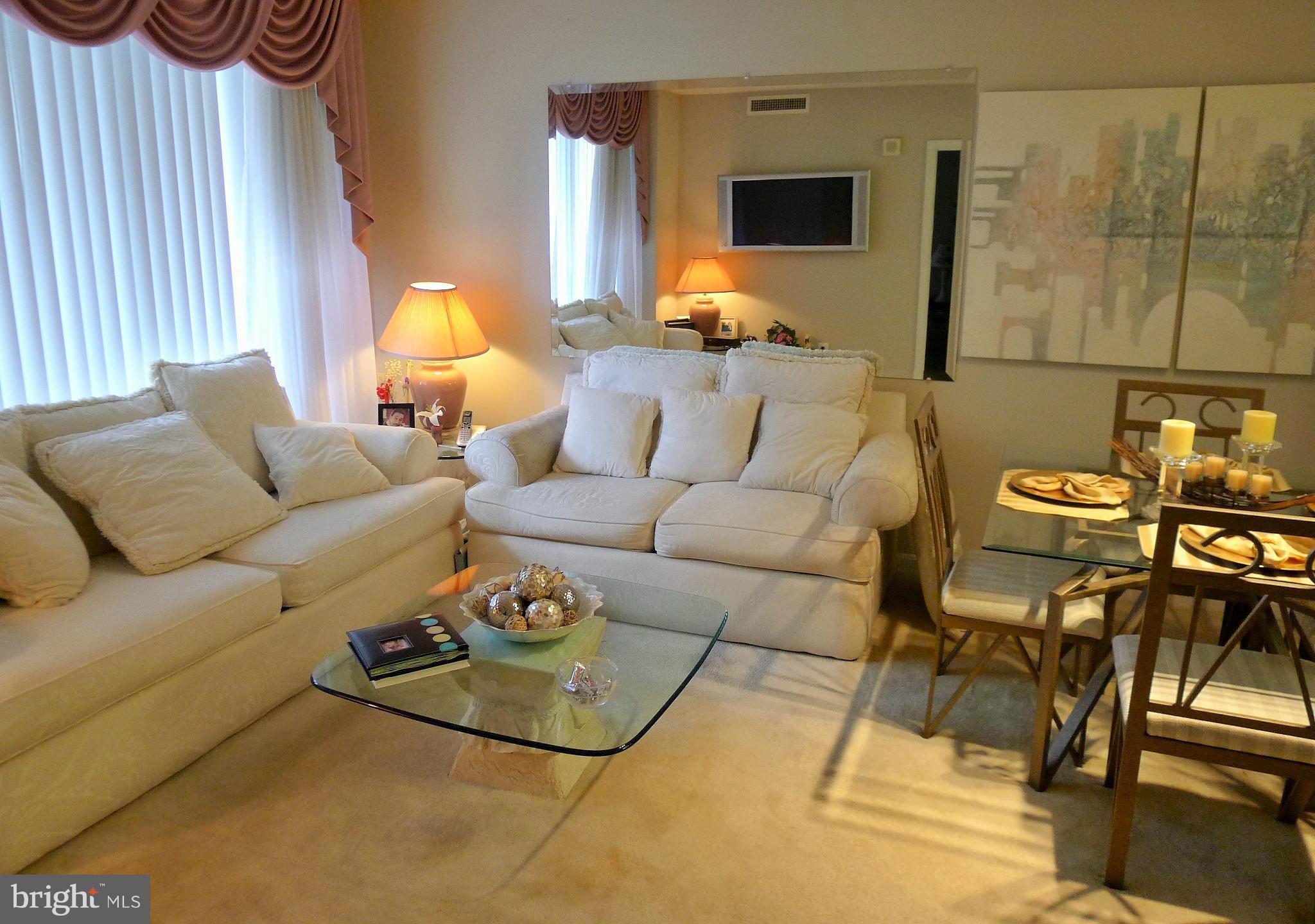 GALLERY AT WHITE FLINT - Residential