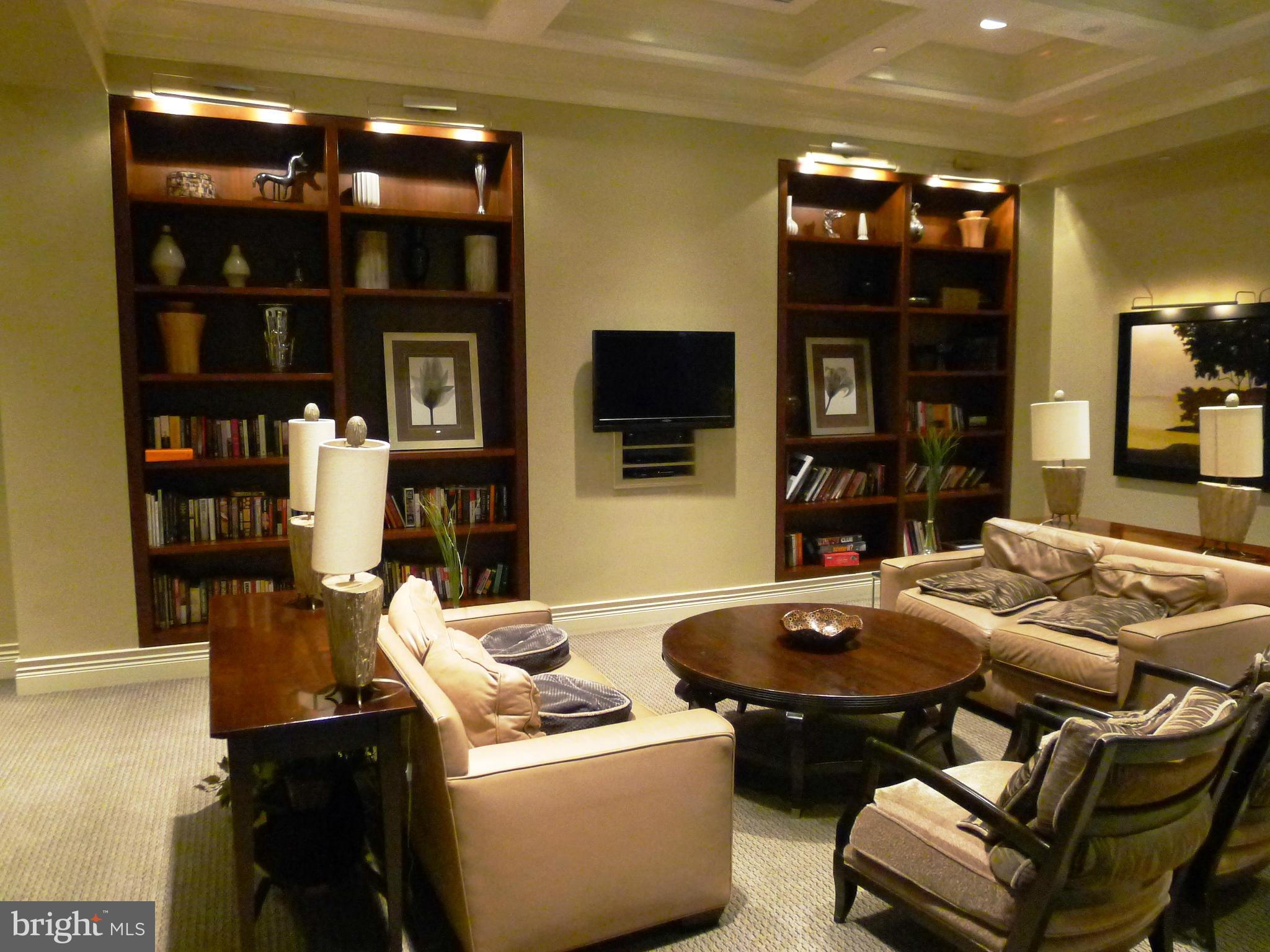 GALLERY AT WHITE FLINT - Residential