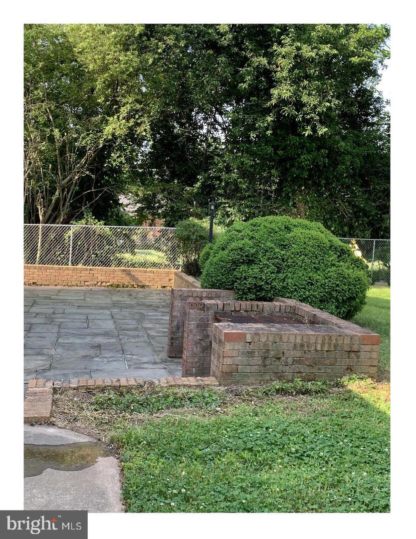 INDIAN QUEEN - Residential Lease