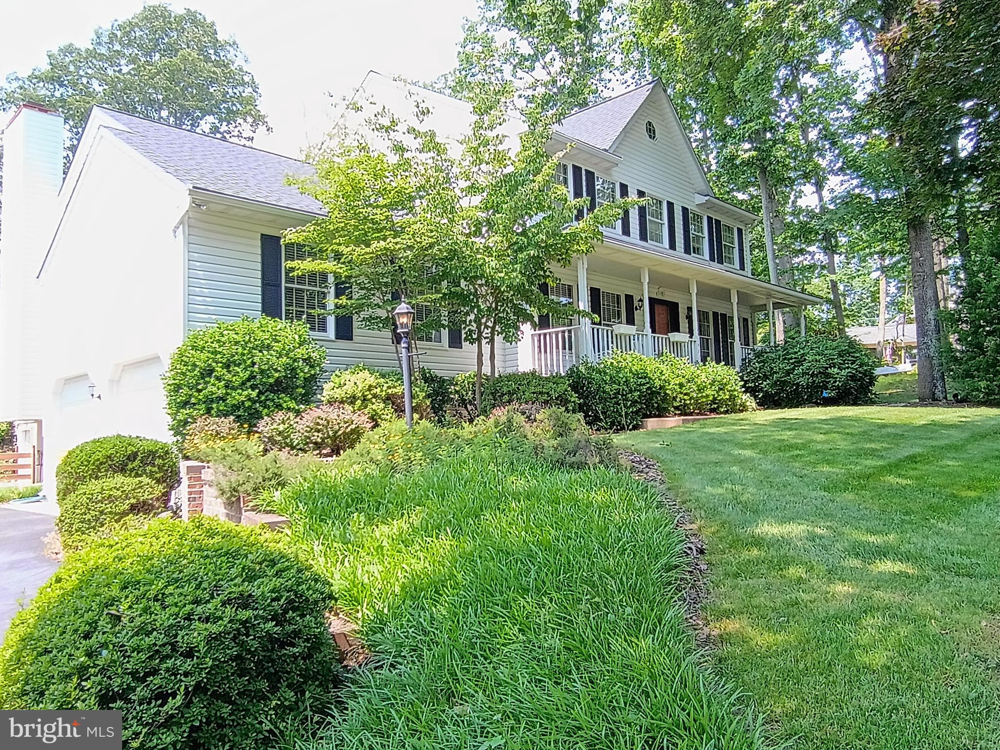 1482 WESTCLIFF DRIVE