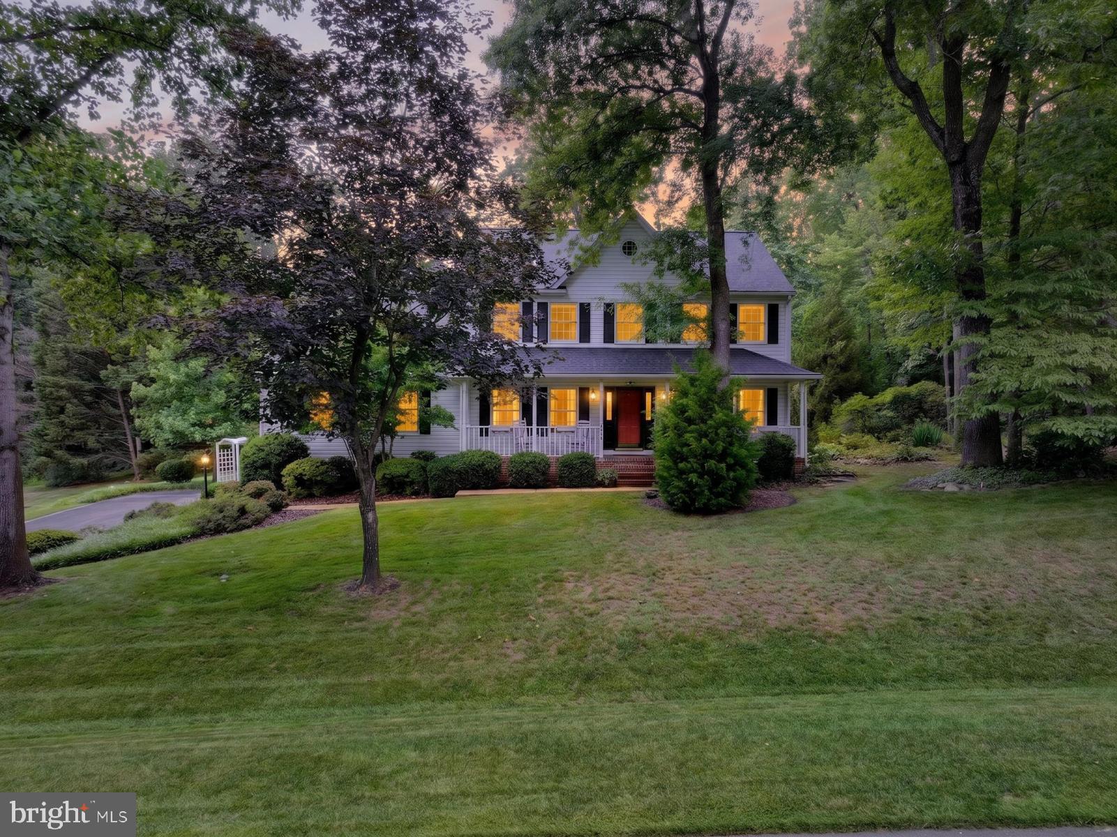 1482 WESTCLIFF DRIVE