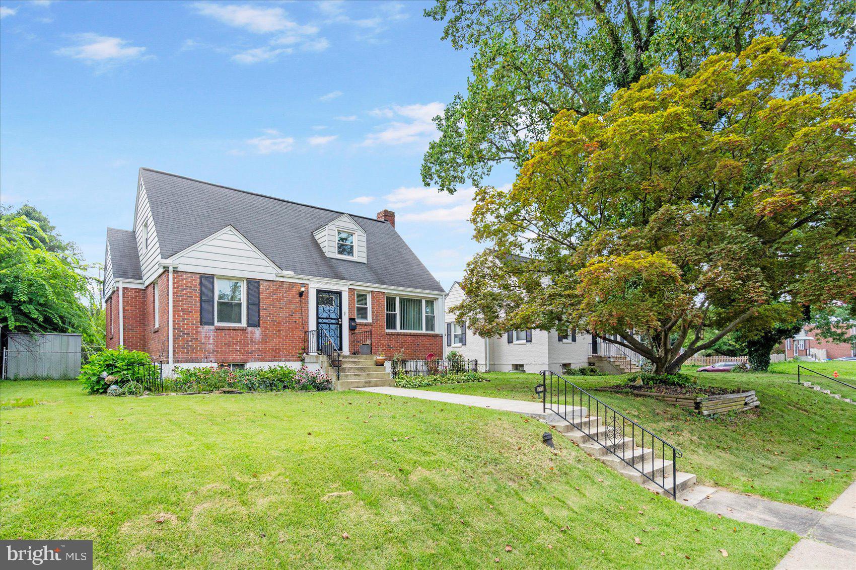 LAKE WALKER - Residential