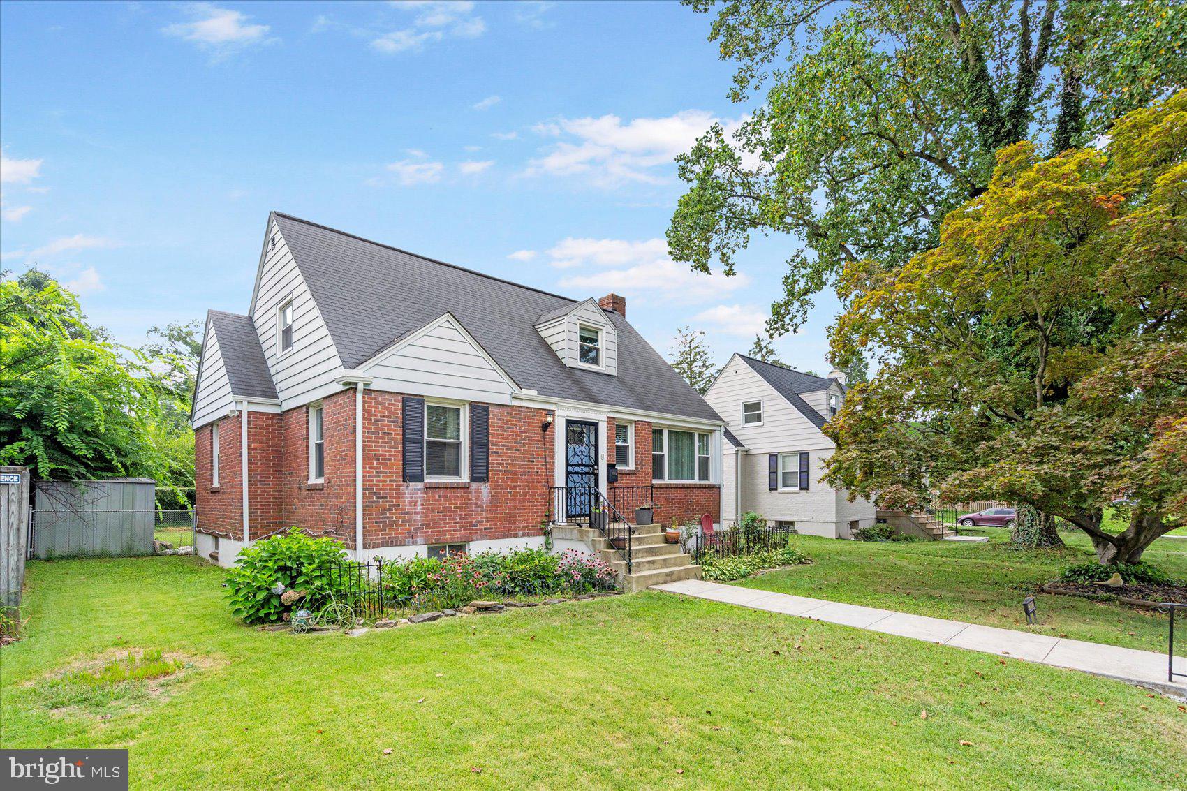FALL IN LOVE WITH THIS WELL MAINTAINED ALL BRICK 4 BEDROOM, 2.5 BATH CAPE COD CONVENIENTLY LOCATED NEAR THE CITY/COUNTY LINE. THIS HOME FEATURES GLEAMING HARDWOOD FLOORS, UPDATED KITCHEN & APPLIANCES, PARTIALLY FINISHED BASEMENT, FENCED REAR YARD, NEWER ROOF, NEWER HVAC SYSTEM, AND PLENTY OF OFF-STREET PARKING. MAKE YOUR APPT TODAY! EZ2C!!