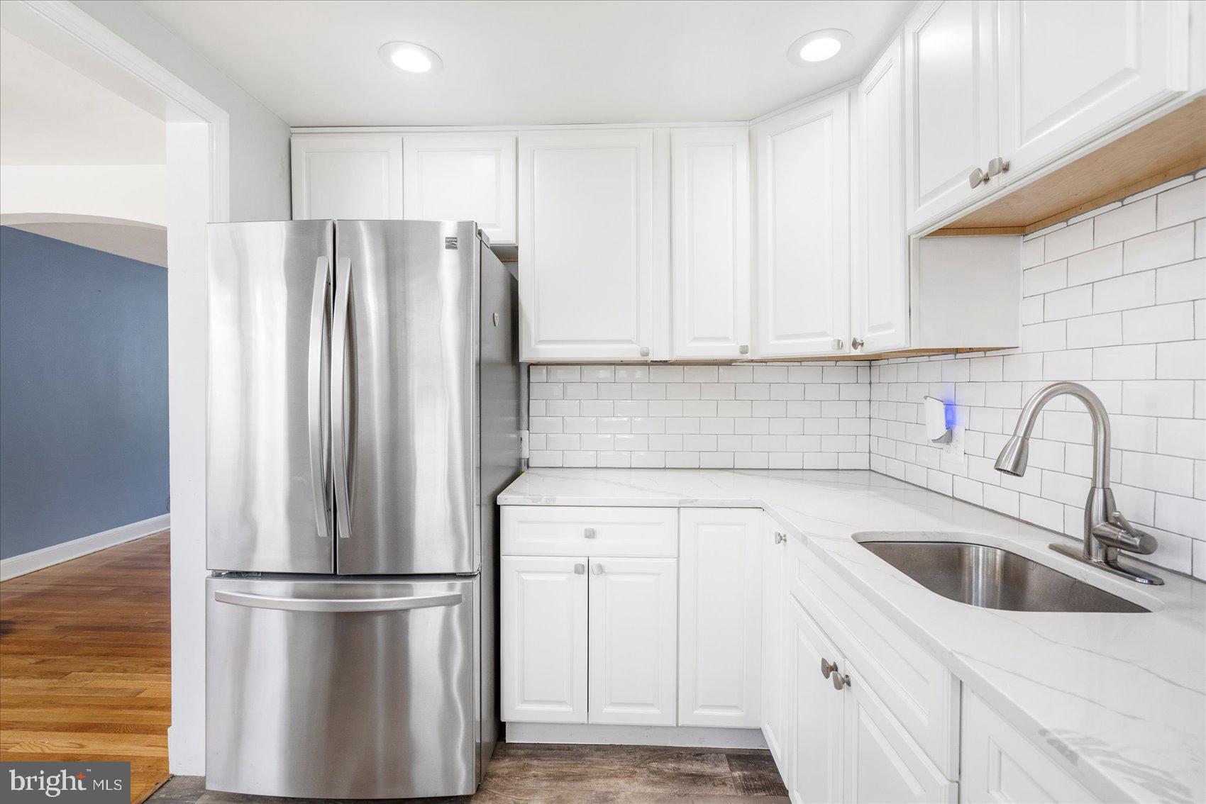 LAKE WALKER - Residential