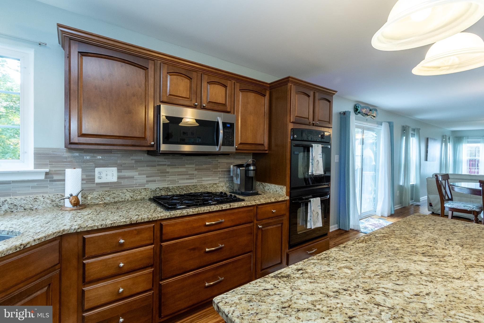 PEMBROOKE - Residential