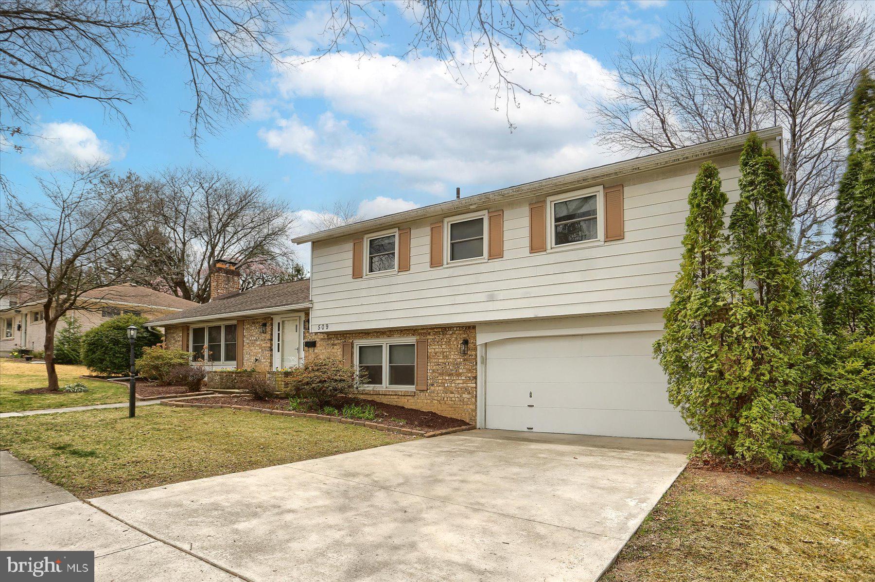 LATSHMERE MANOR - Residential