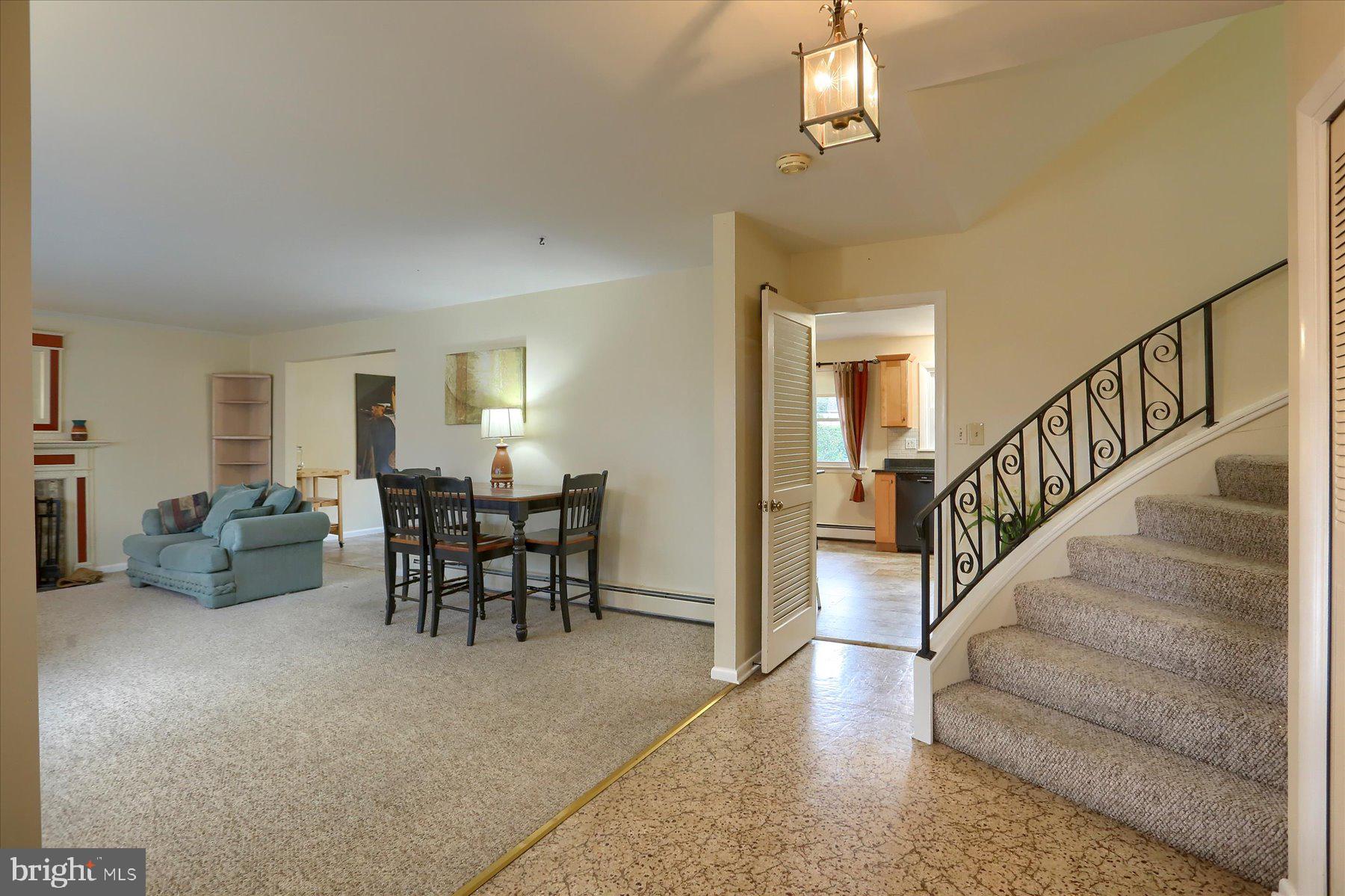 LATSHMERE MANOR - Residential