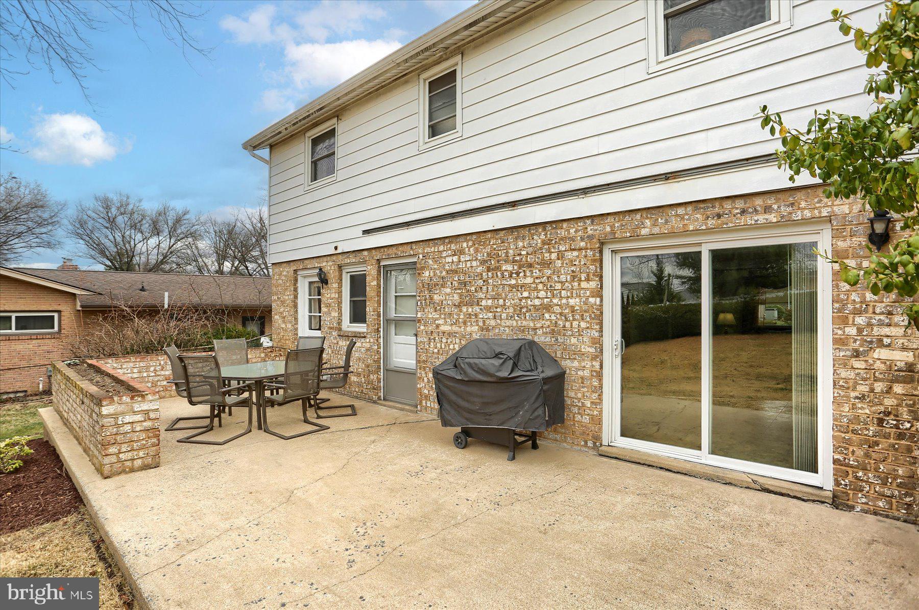 LATSHMERE MANOR - Residential