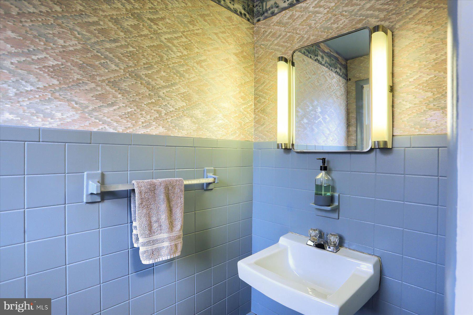 LATSHMERE MANOR - Residential