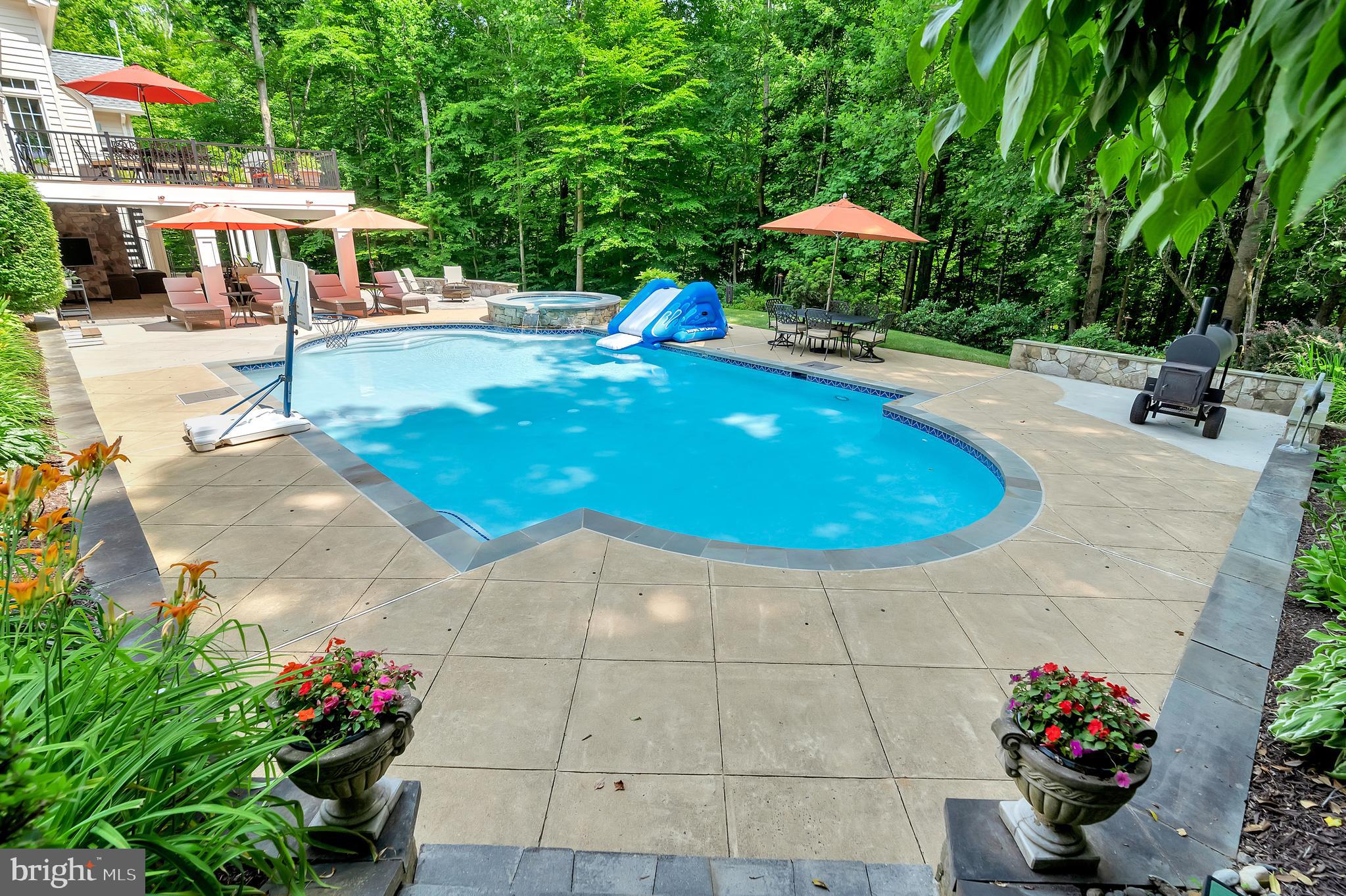 BALMORAL GREENS - Residential