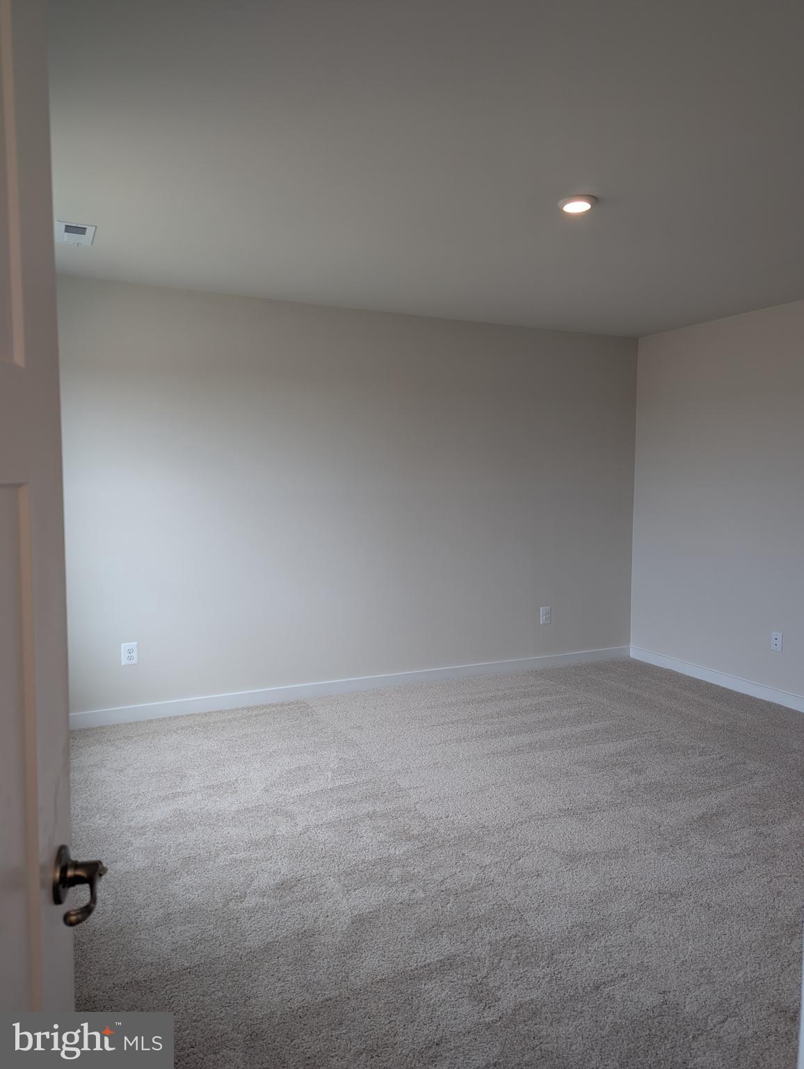 SOUTH BROOK - Residential Lease