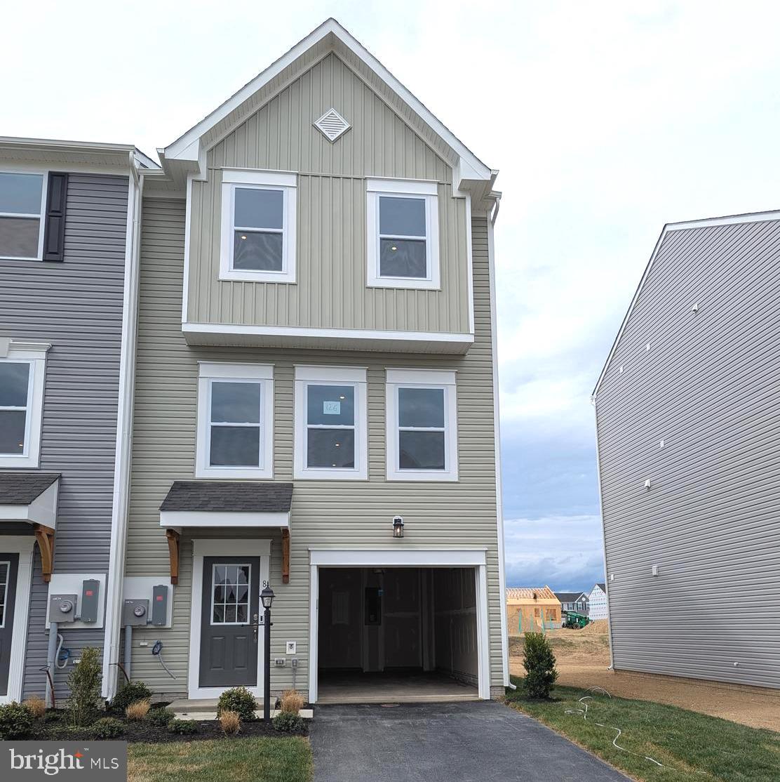 SOUTH BROOK - Residential Lease